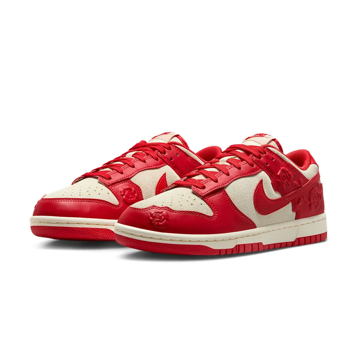 Wmns Dunk Low 'Red Roses' Bright Gold Waterproof Daily Walk