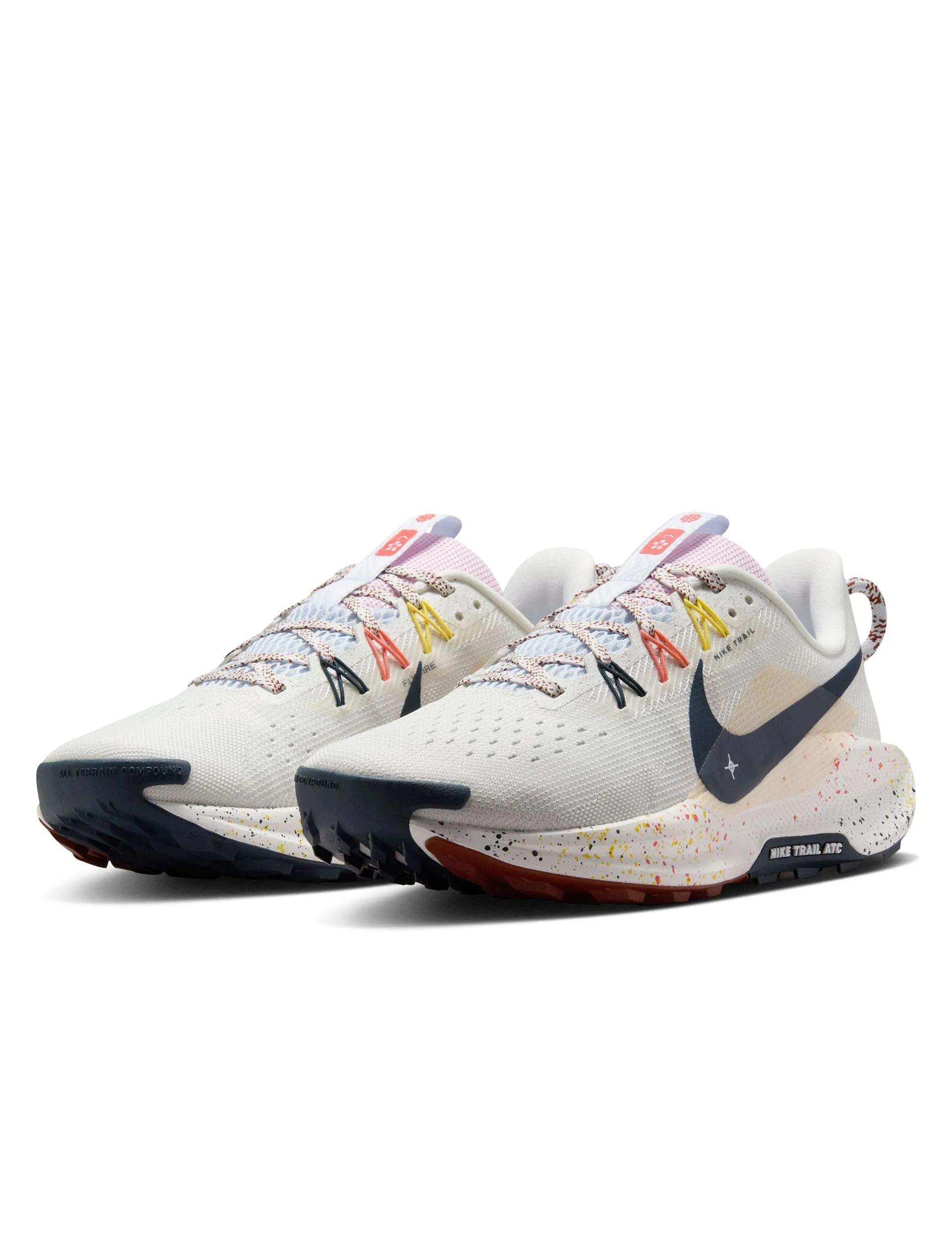 Pegasus Trail 5 Shoes - Summit White/Armory Navy/Football Grey Reinforced - seams padded - tongue running option
