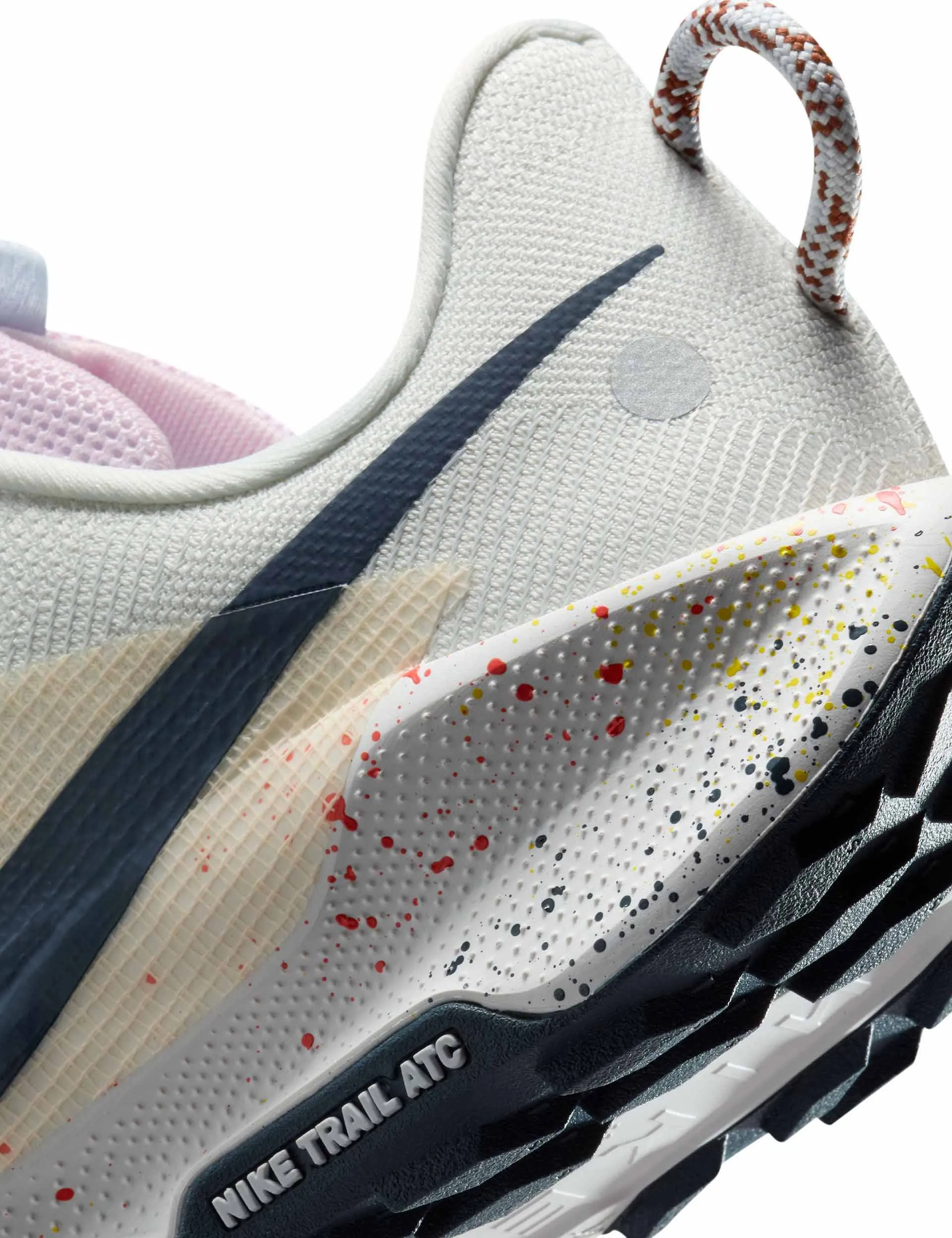 Pegasus Trail 5 Shoes - Summit White/Armory Navy/Football Grey unisex running