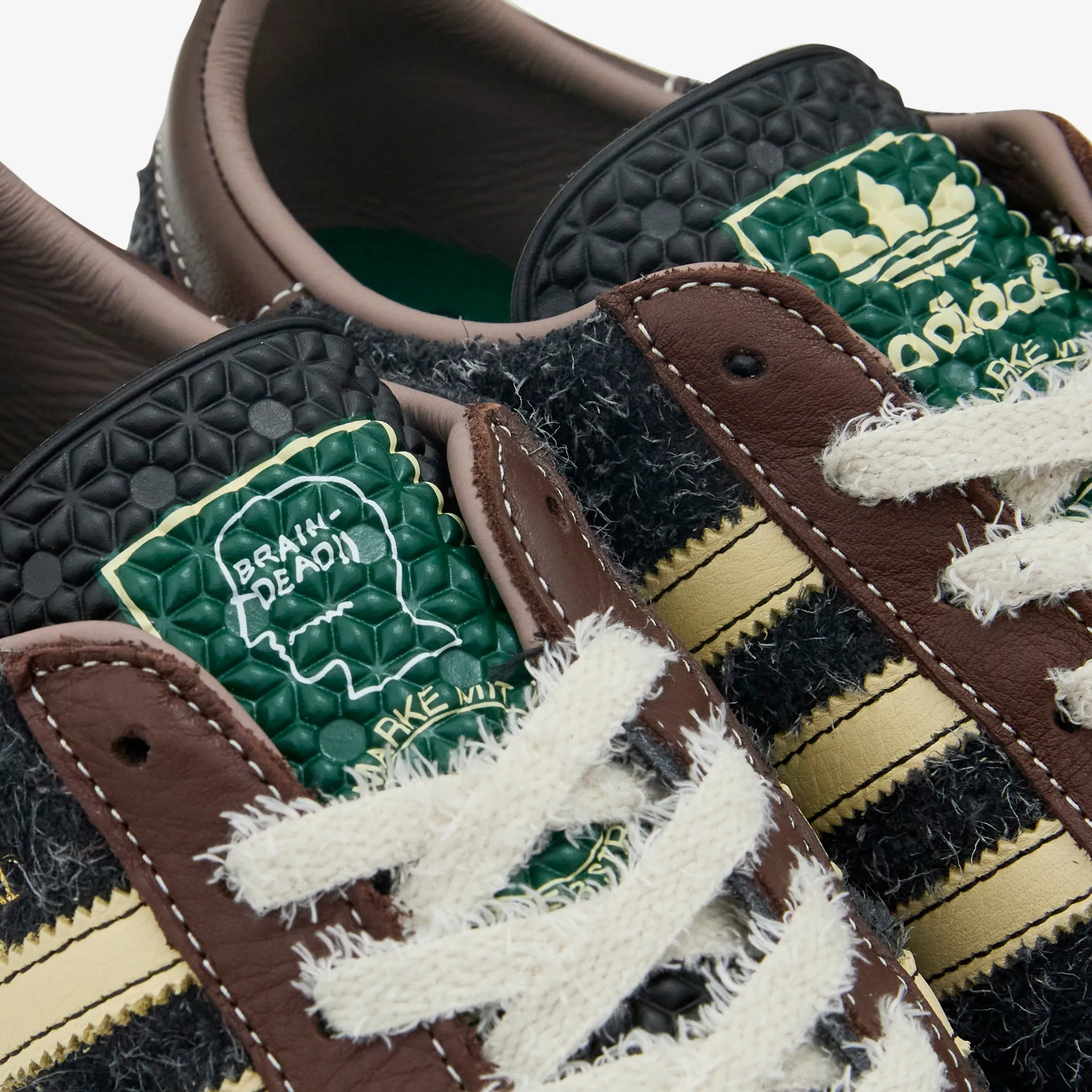 Print Fun Non Slip Brain Dead x Forest Hills Core Black | Pantone | Branch