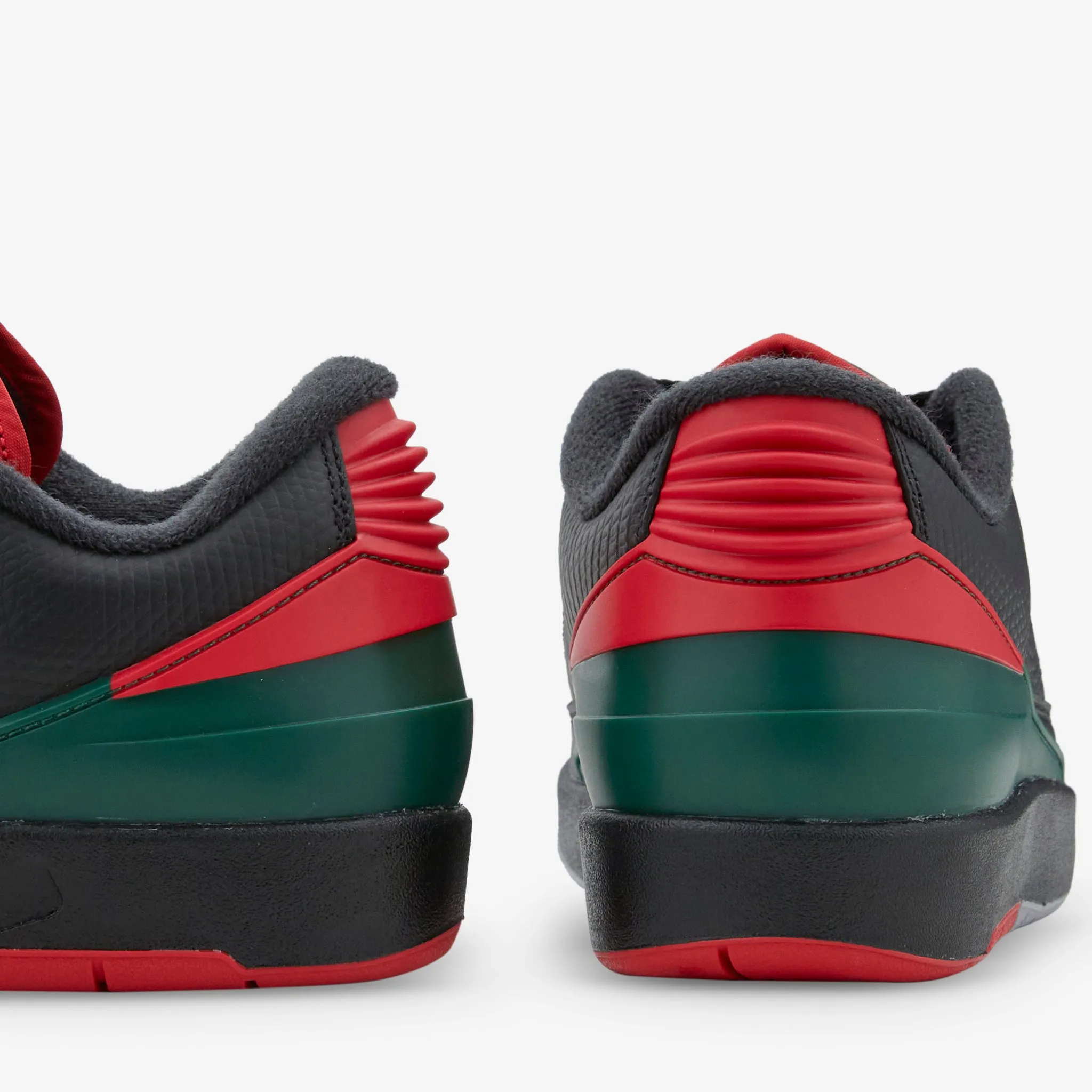 Air Jordan 2 Retro Low Black | Fire Red | Cement Grey Reflective details