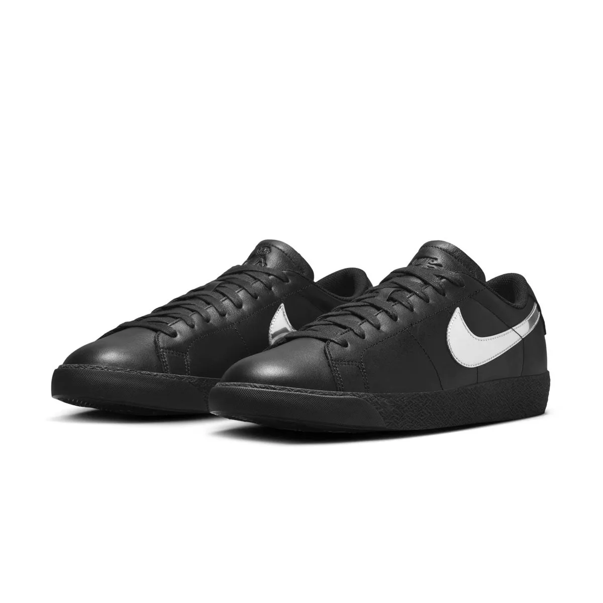 '  Dancer Skateboards SB Zoom Blazer Low 'Black Metallic Silver' Space Vibe Short Trip