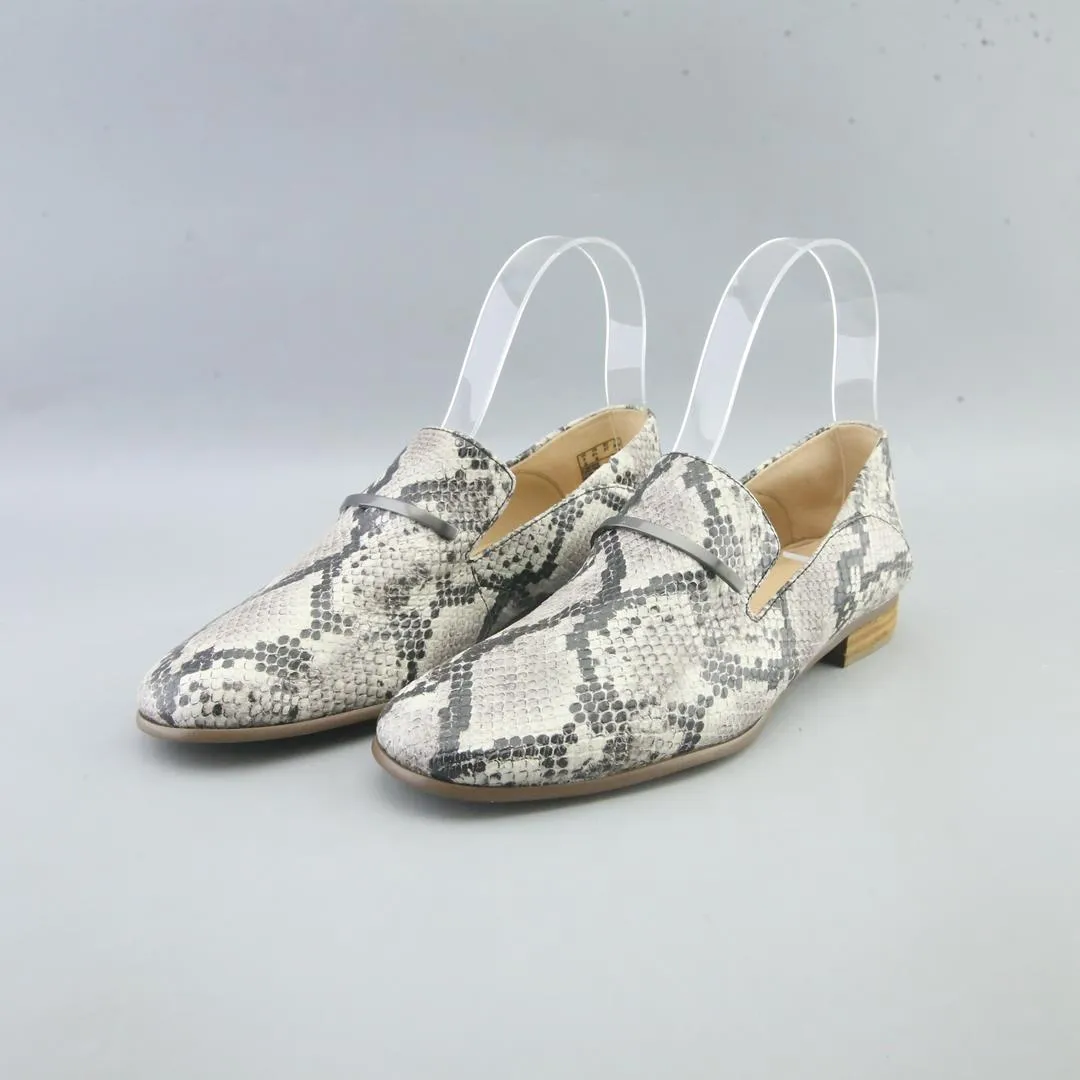 CLARKS CUSHION PLUS Flower Jog Solid Hold