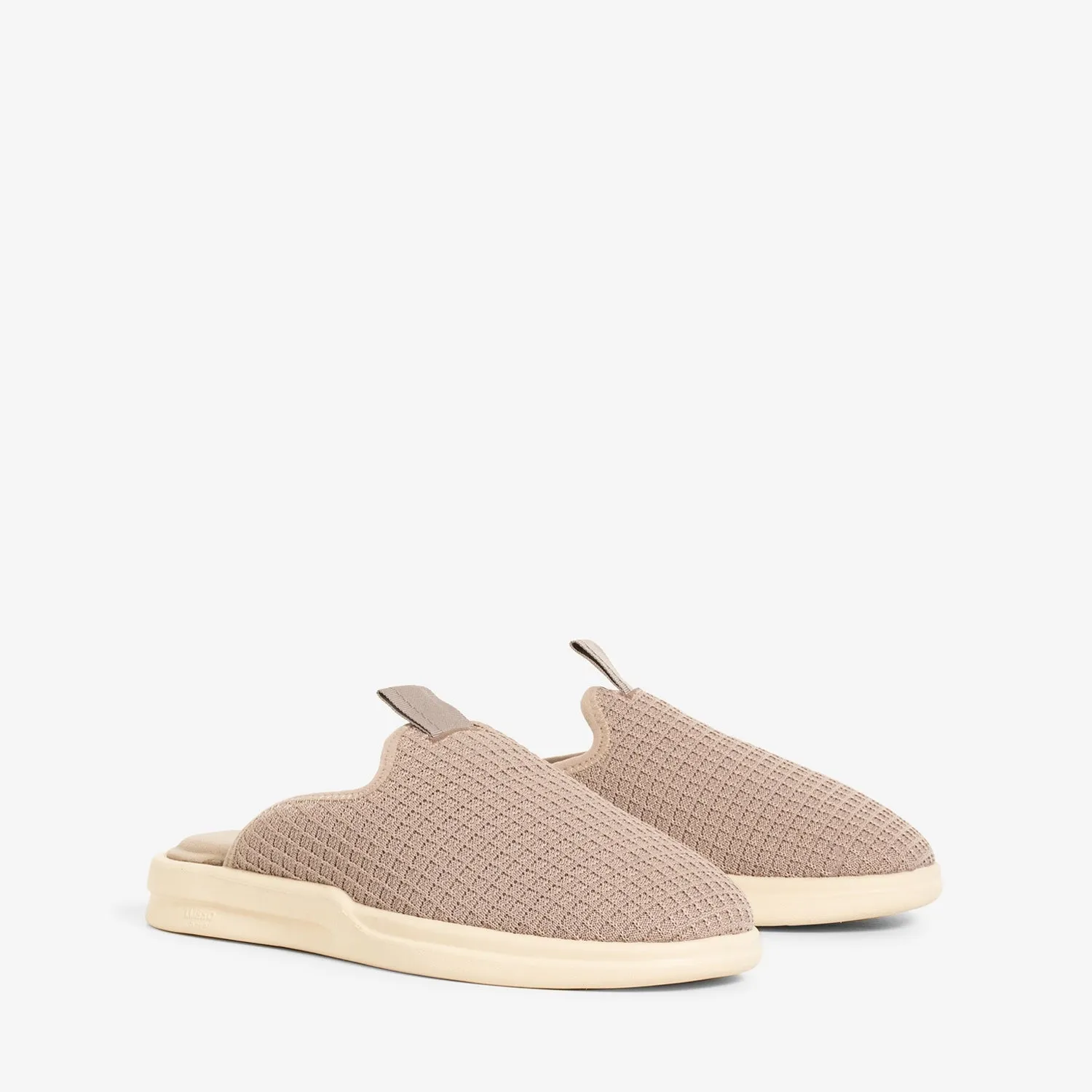 Pastel tone Cool Comfort Pelli Waffle Goat | Shortbread