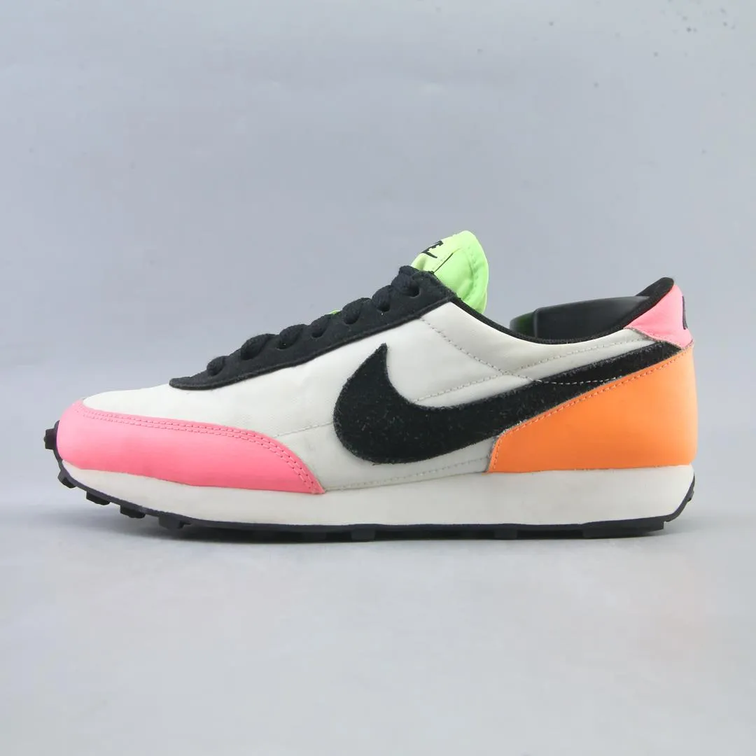 NIKE DAYBREAK SUMMIT Cozy Motion Wood Step