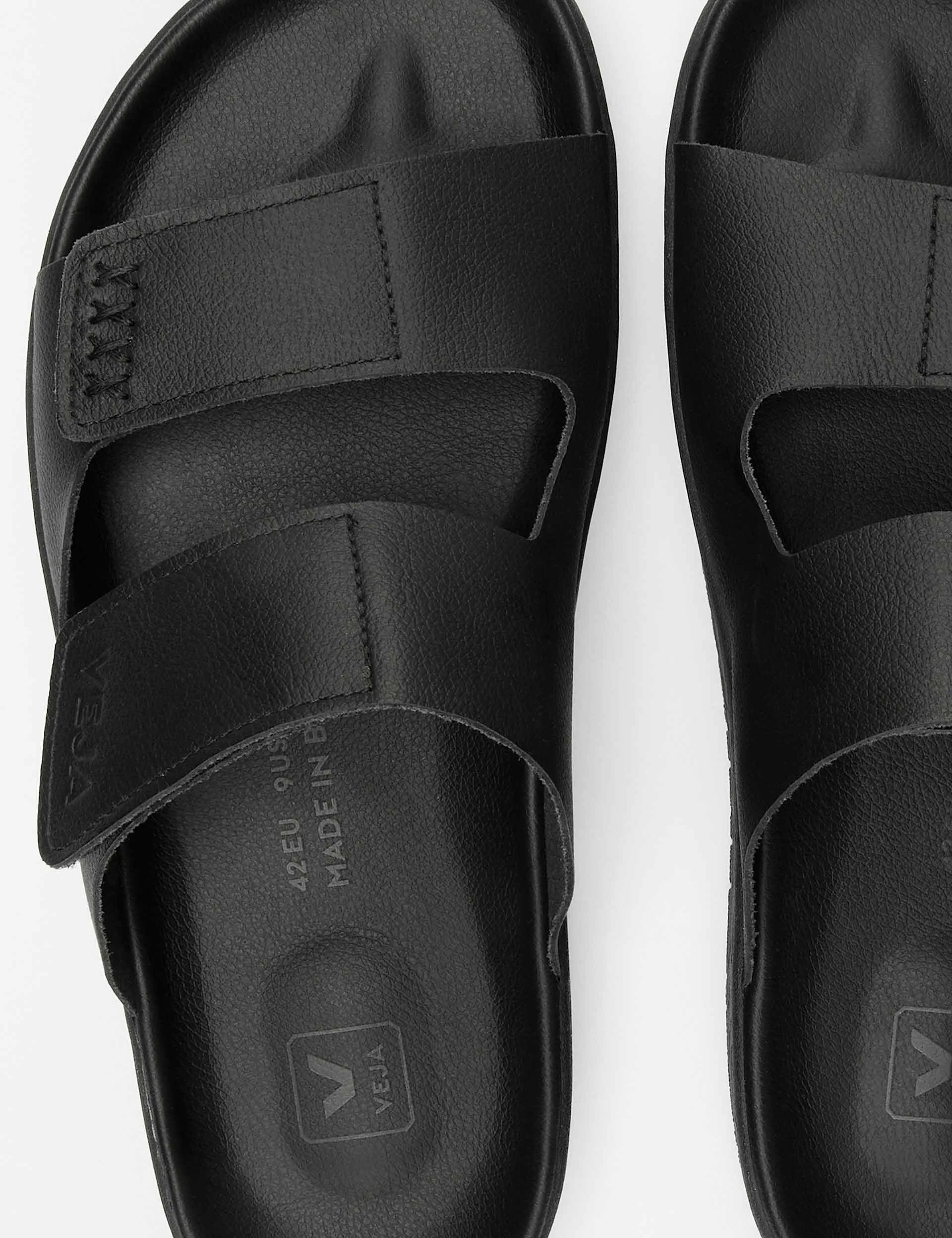 Durable Feel Seamless performance Etna Leather Sandal - Full Black