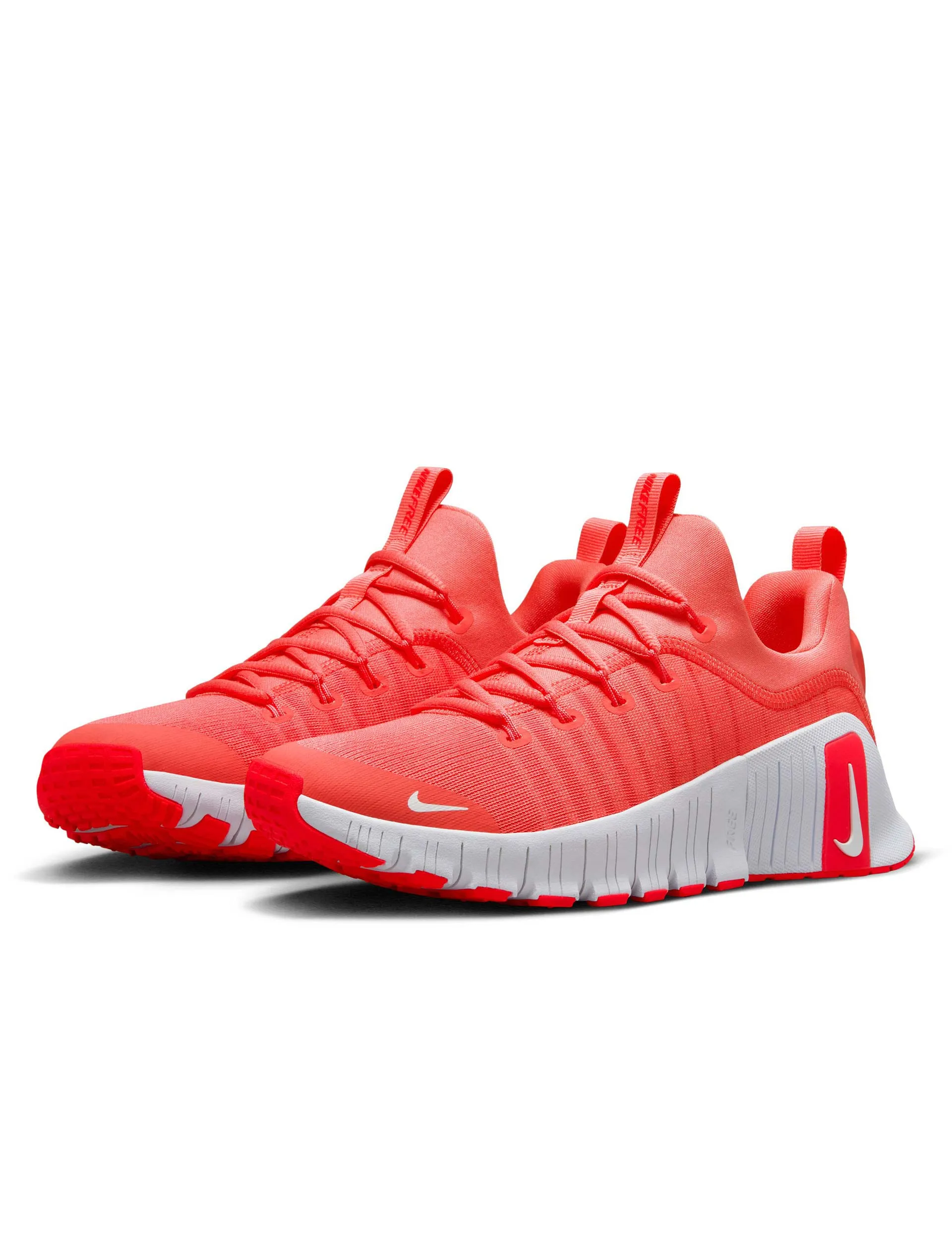 Mood Light Short Trip Free Metcon 6 Shoes - Magic Ember/Bright Crimson/White