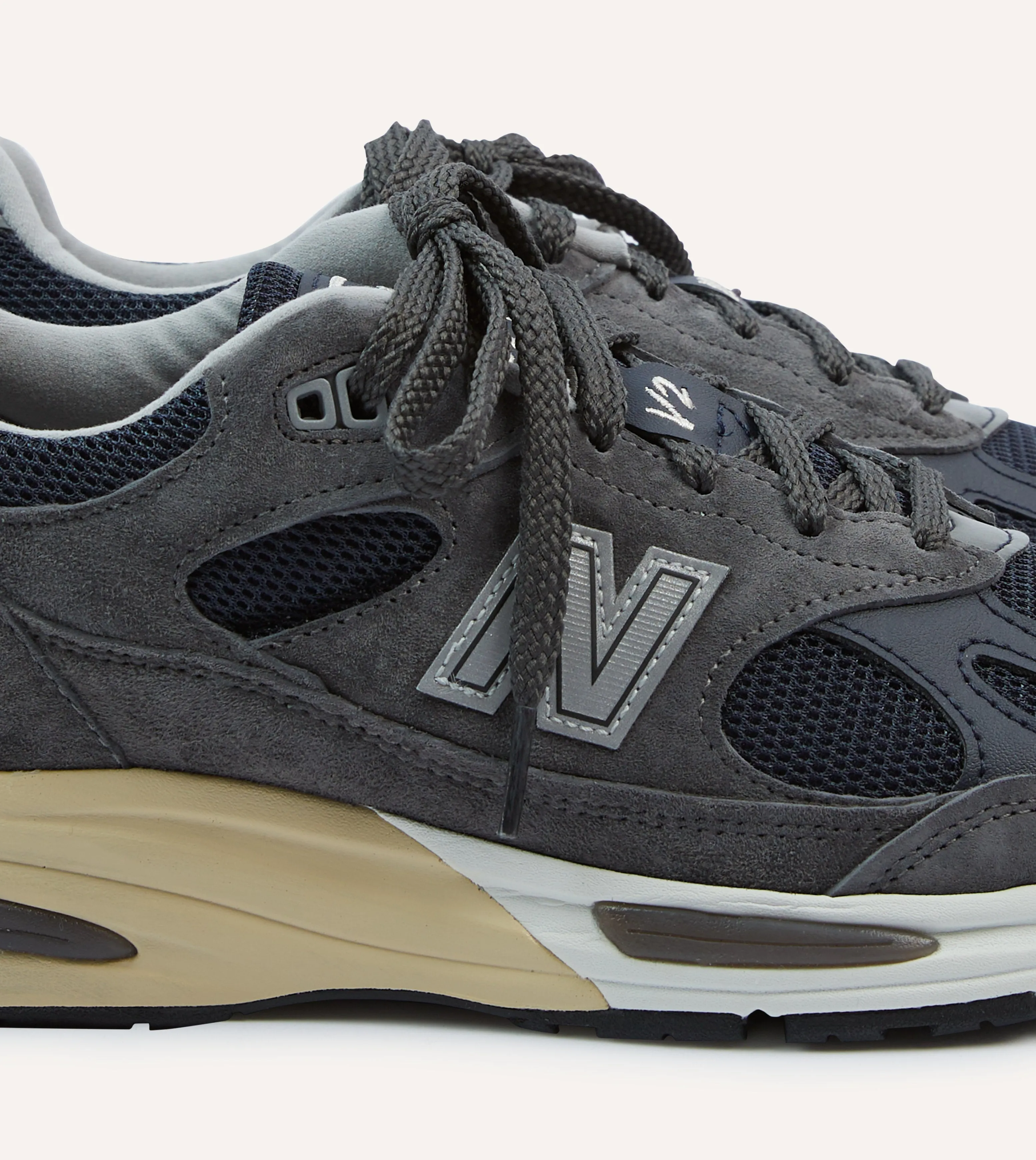 Snug fit New Balance Dark Gull Grey Made in UK 991v2 Trainers