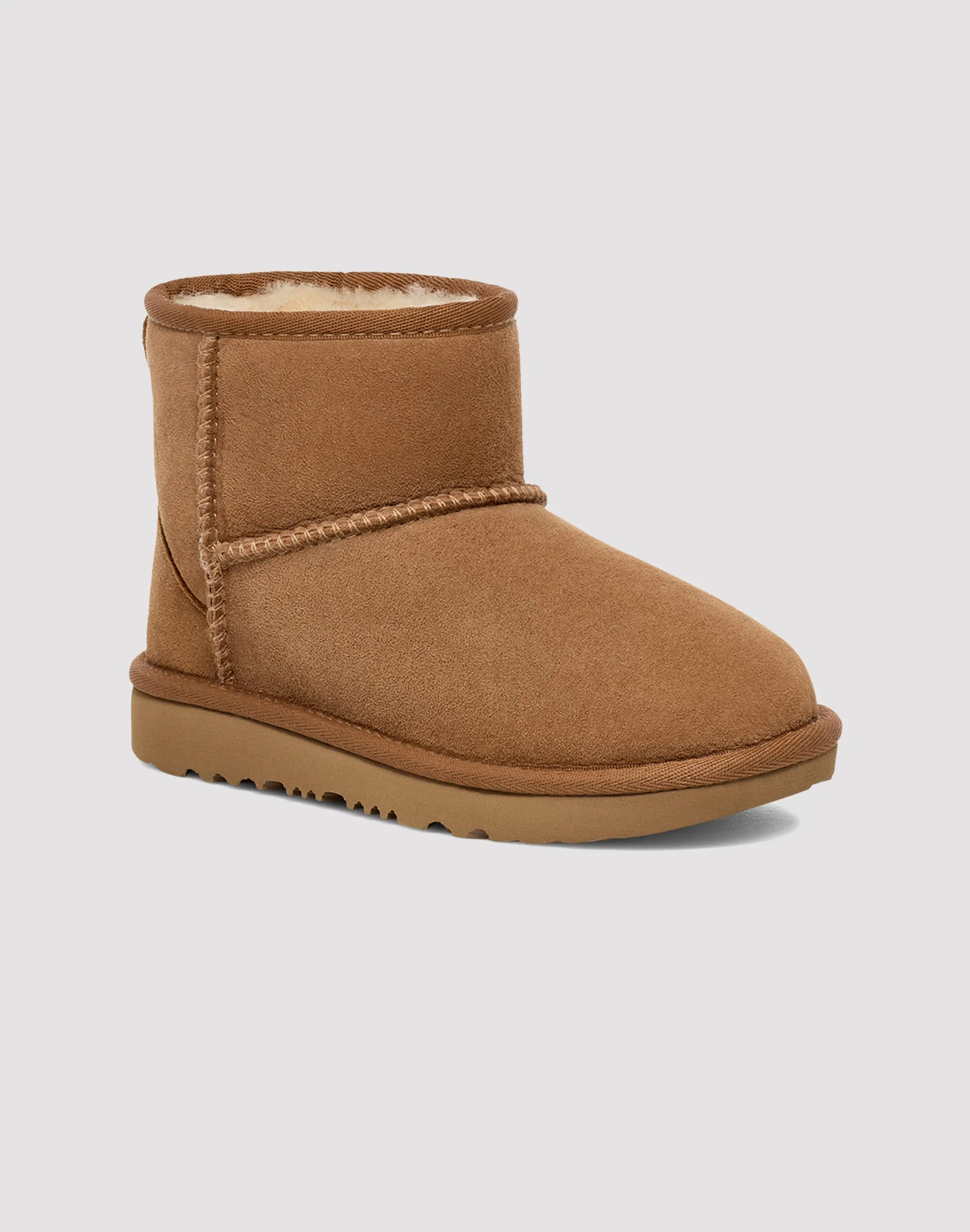 Lounge Mood UGG Classic Mini II Preschool Girls' "Chestnut" Boot