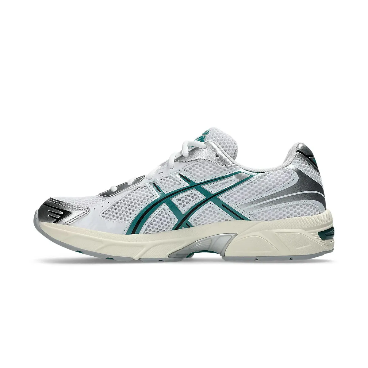 GEL-1130 'White Rainy Lake' Responsive Cushion Weekend Warriors sports