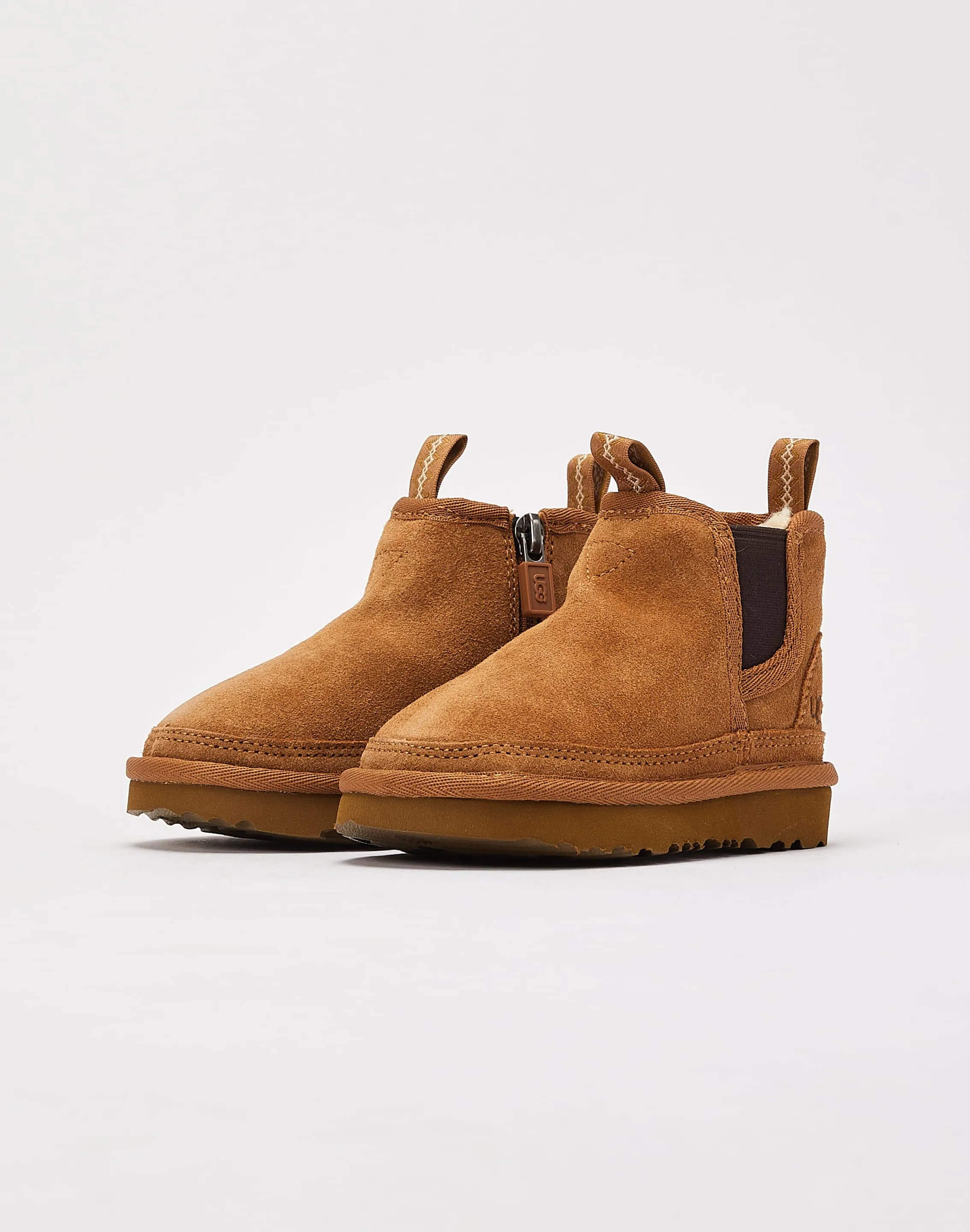 Daily Basic UGG Neumel Chelsea Boots Toddler