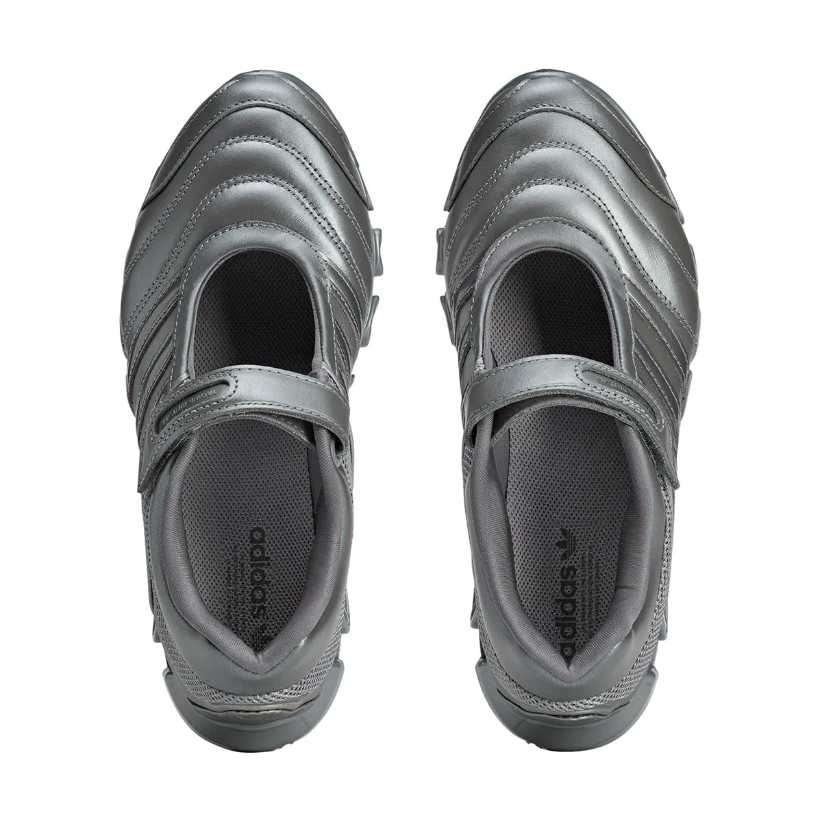 World Step Velvet Soft   Taqwa Bint Ali Megaride Mary-Jane 'Iron Metallic'