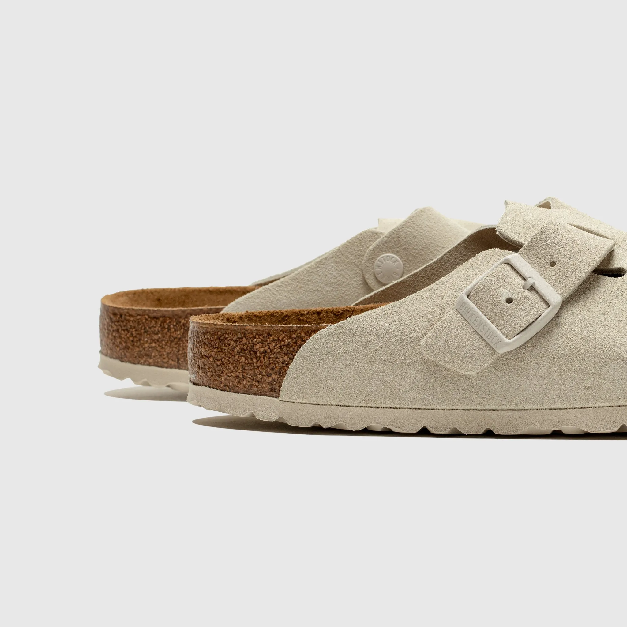 BOSTON "ANTIQUE WHITE" Street Chill Flat Heel
