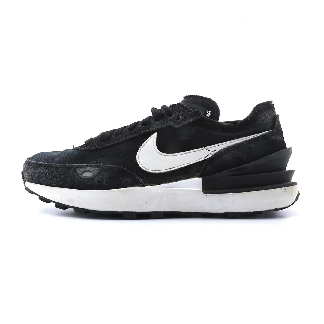 youth trend NIKE WAFFLE ONE