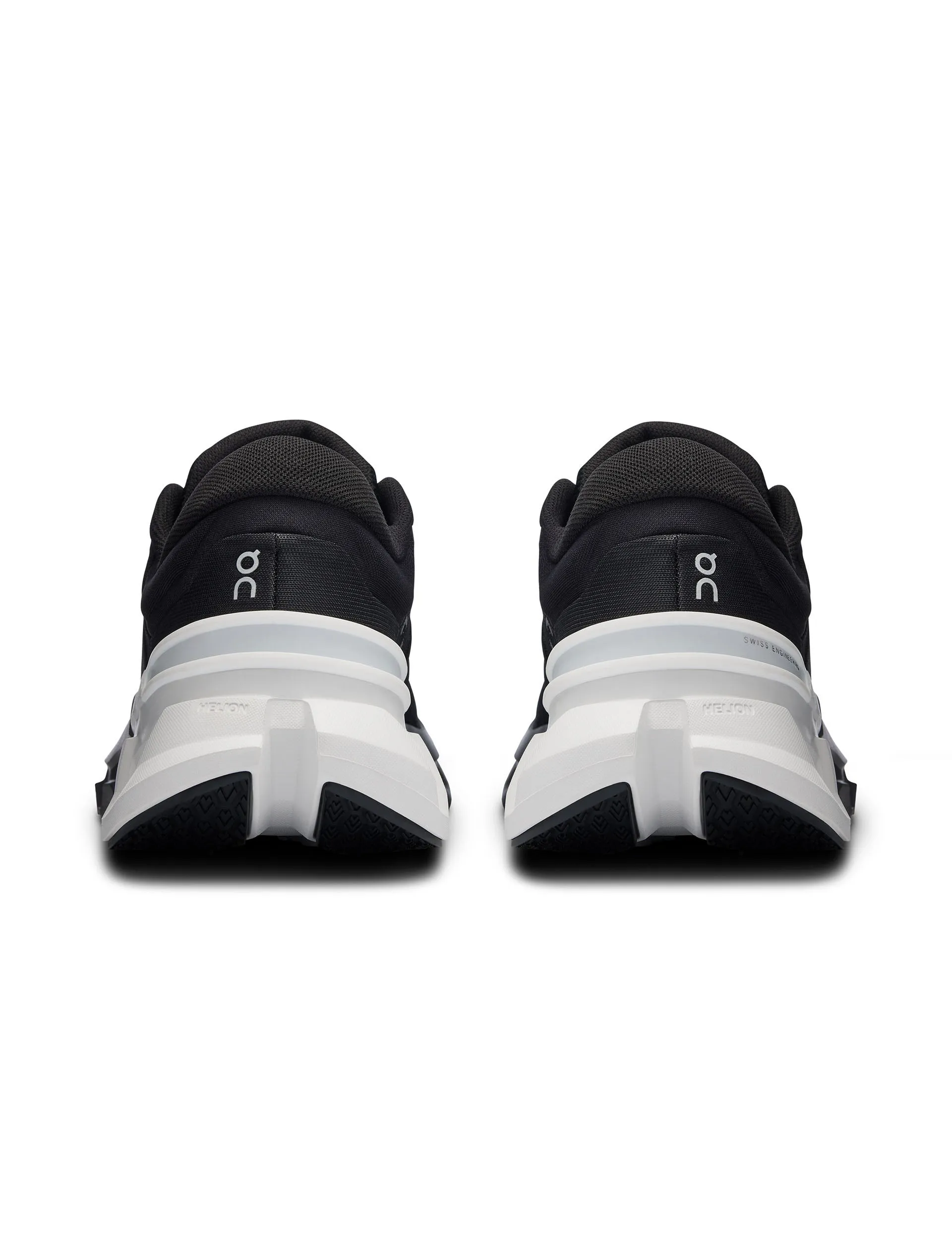 Cloudflyer 5 - Black/White fitness - challenge
