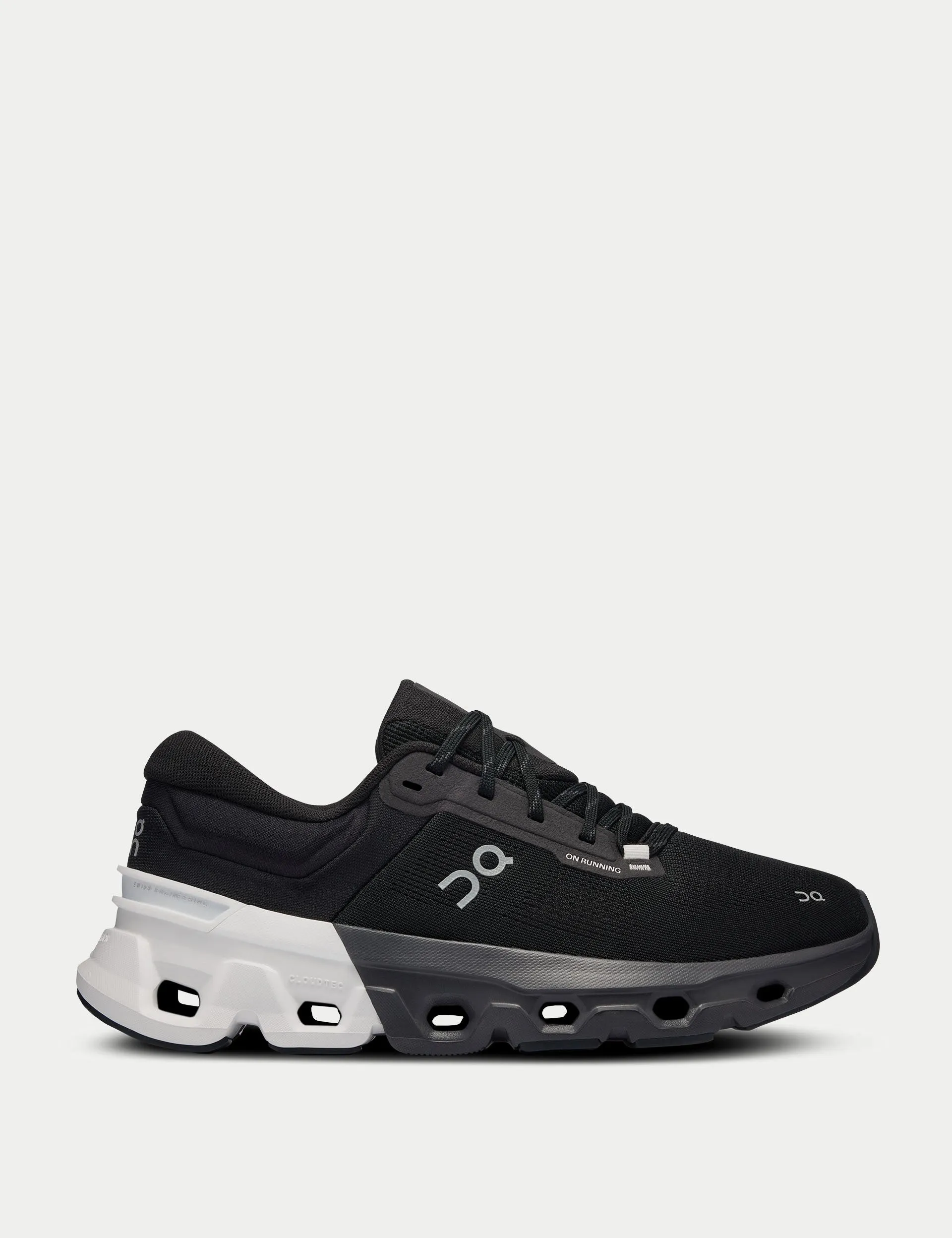 Cloudflyer 5 - Black/White flat insole shoes