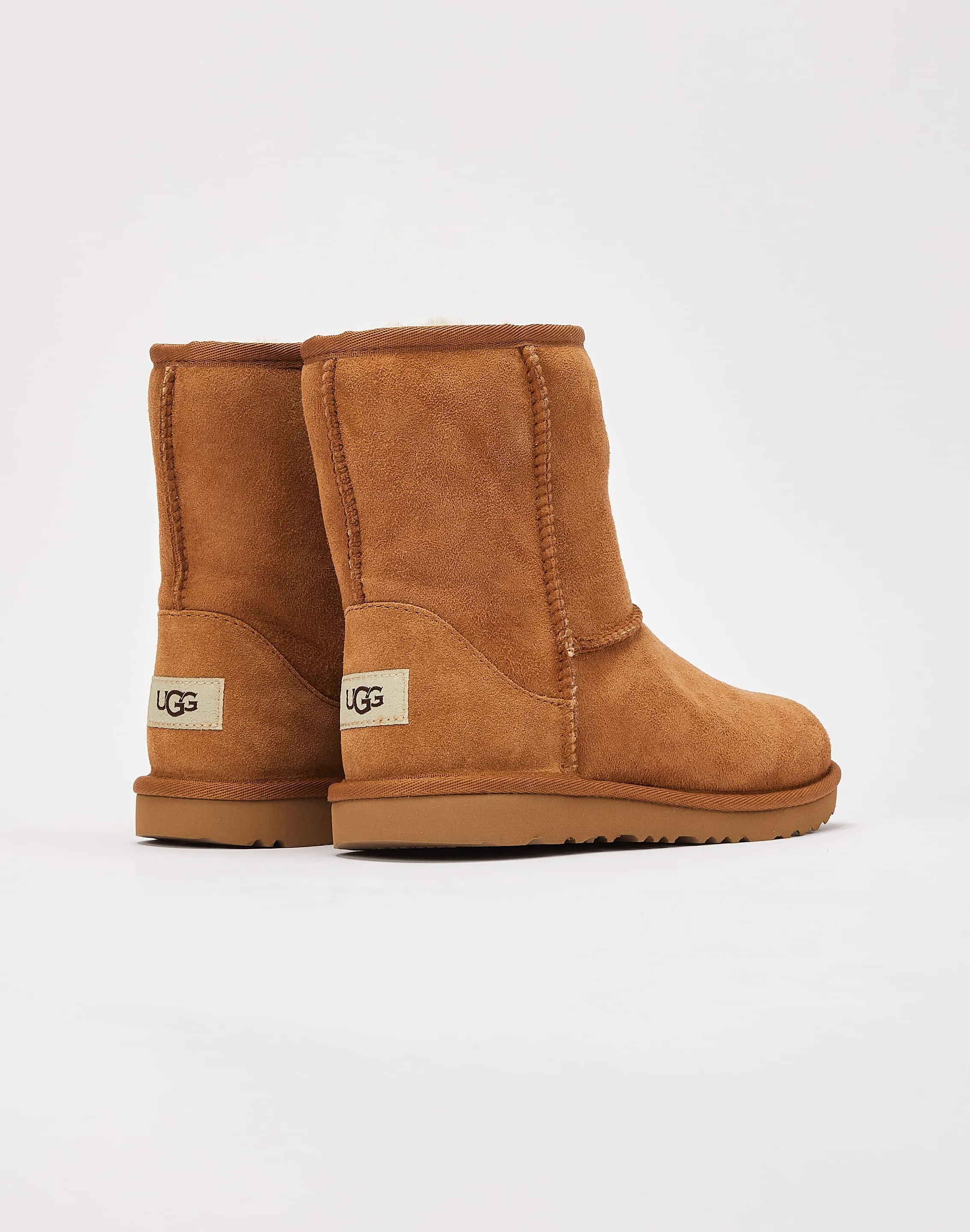 Preppy Pop Stylish and Comfortable UGG Classic II Boots Pre-School