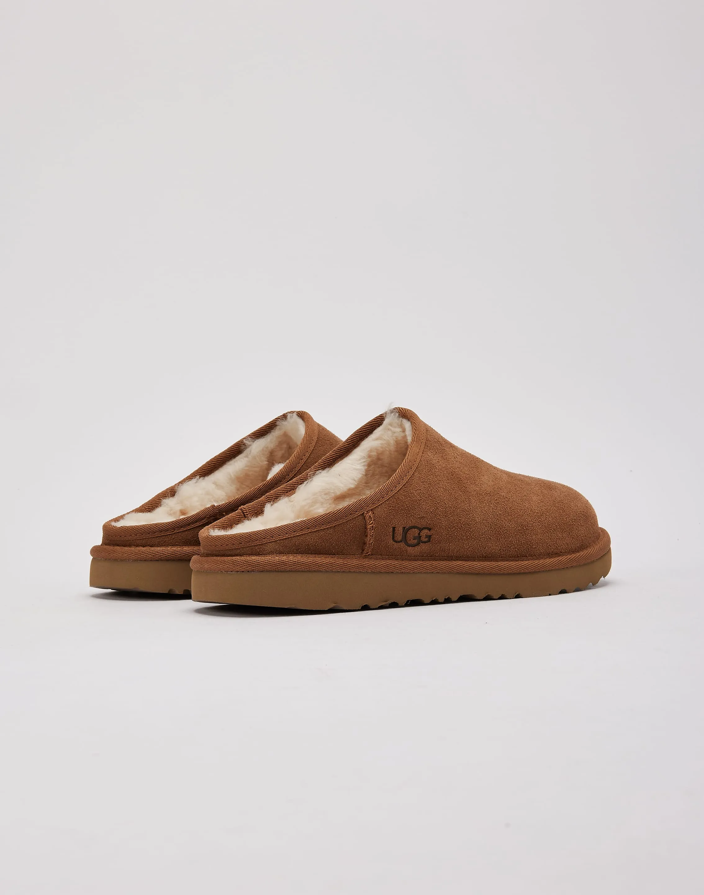 UGG Classic Slip-On Grade-School active shoes Trend Alert
