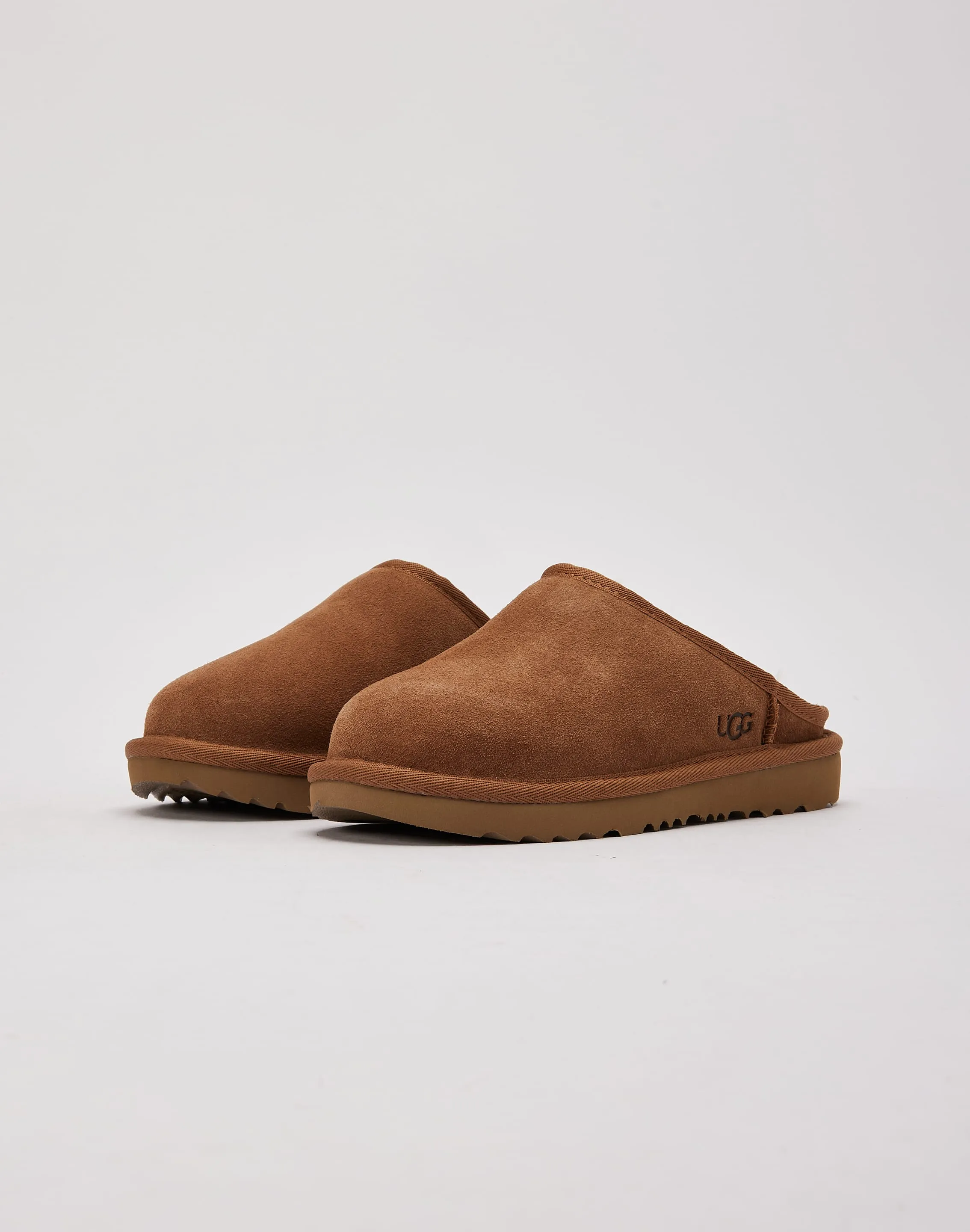 Leaf Touch Closed Toe UGG Classic Slip-On Pre-School