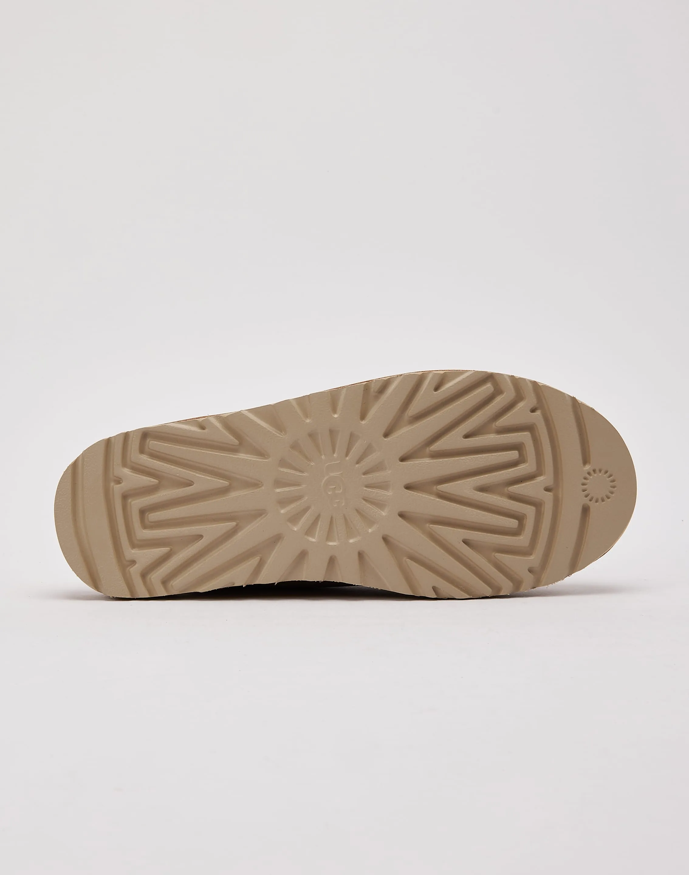 UGG Classic Slip-On Adjustable lacing Slip-Resistant Sole
