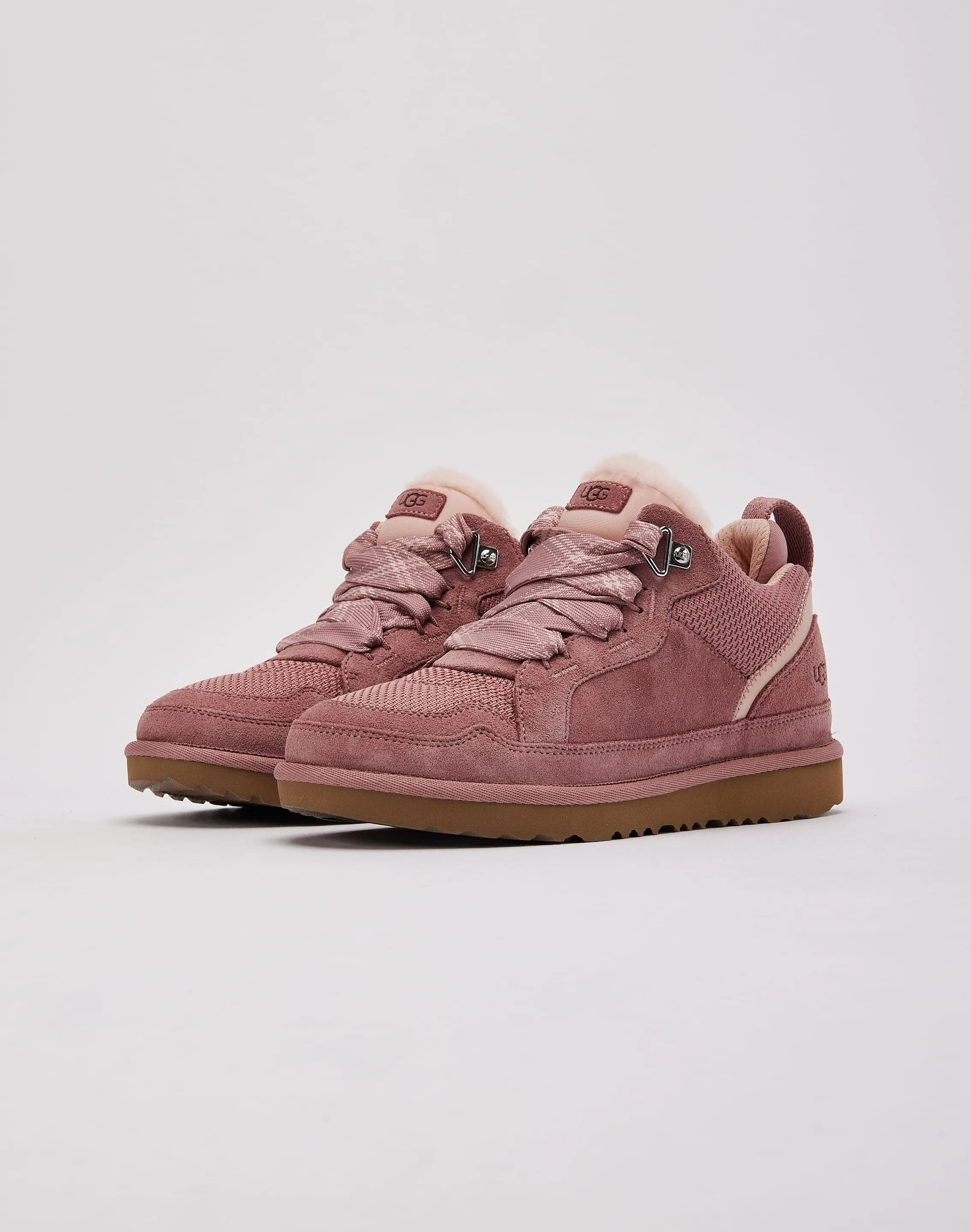 UGG Lowmel Grade-School Relax Comfort Fit
