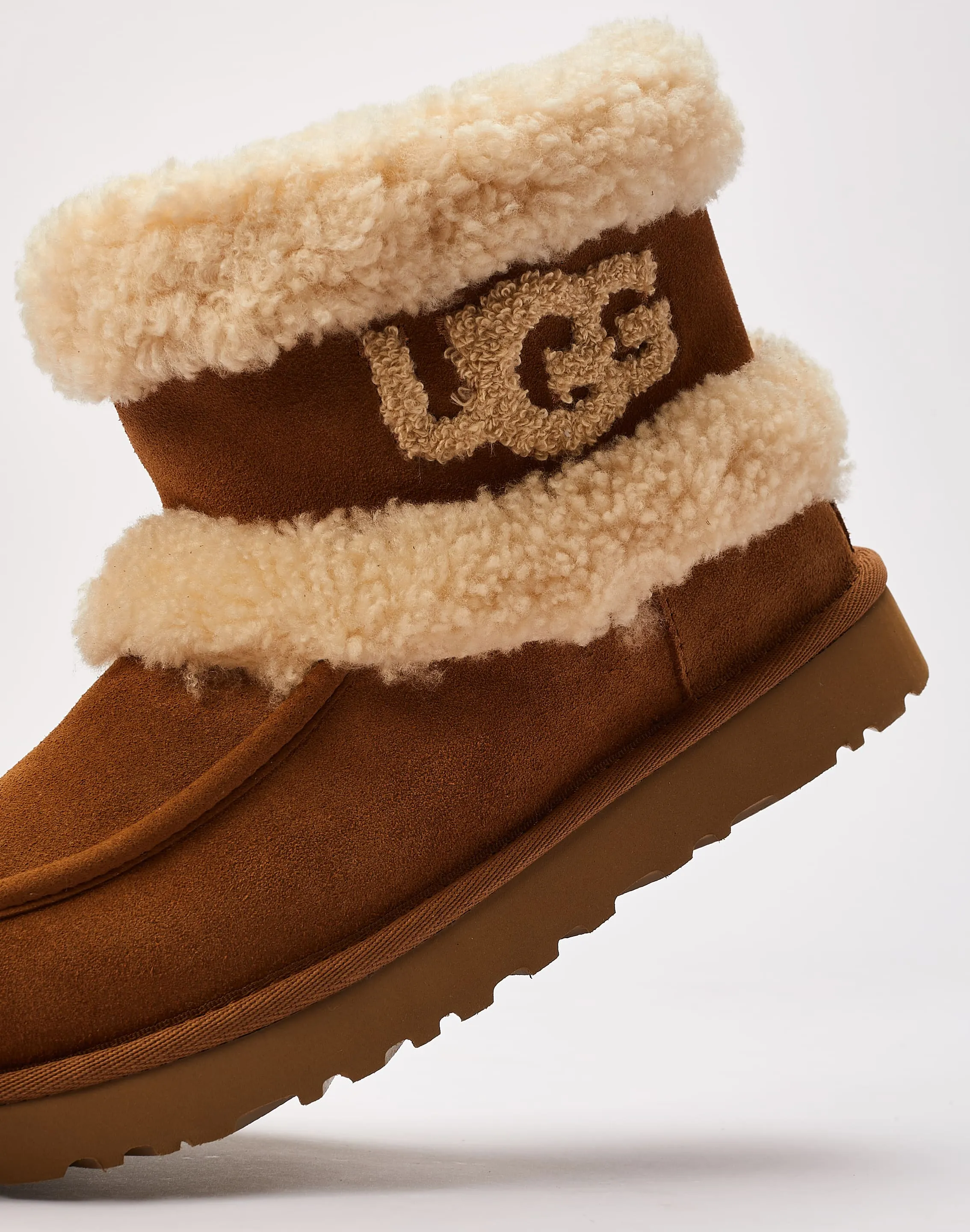 UGG Ultra Mini Fluff Boots Reinforced Form Trail Exploration