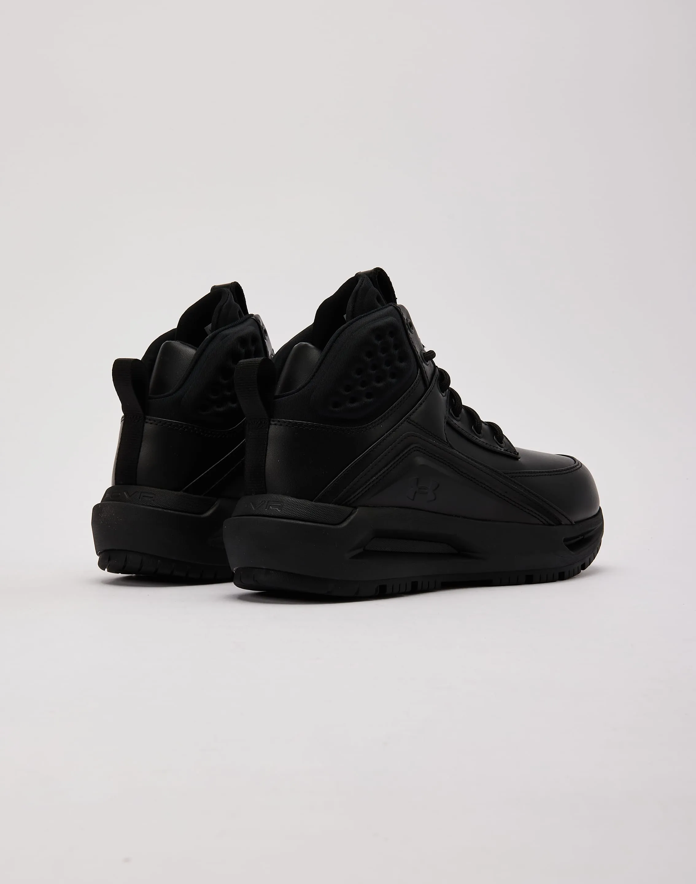 Under Armour 695 Boots Beach Walk