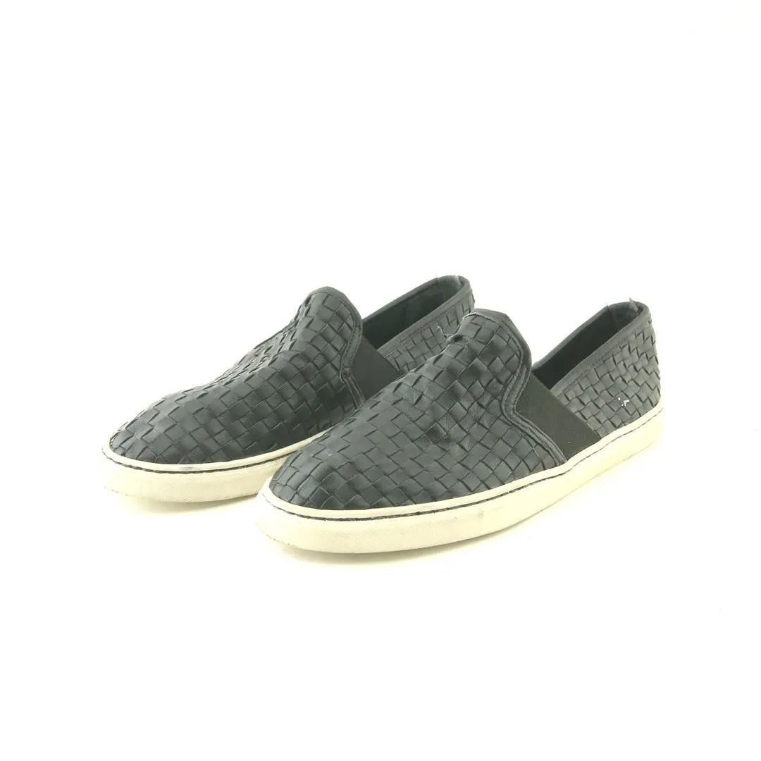 ARTUROCHIANG . Wedge Heel Non Marking