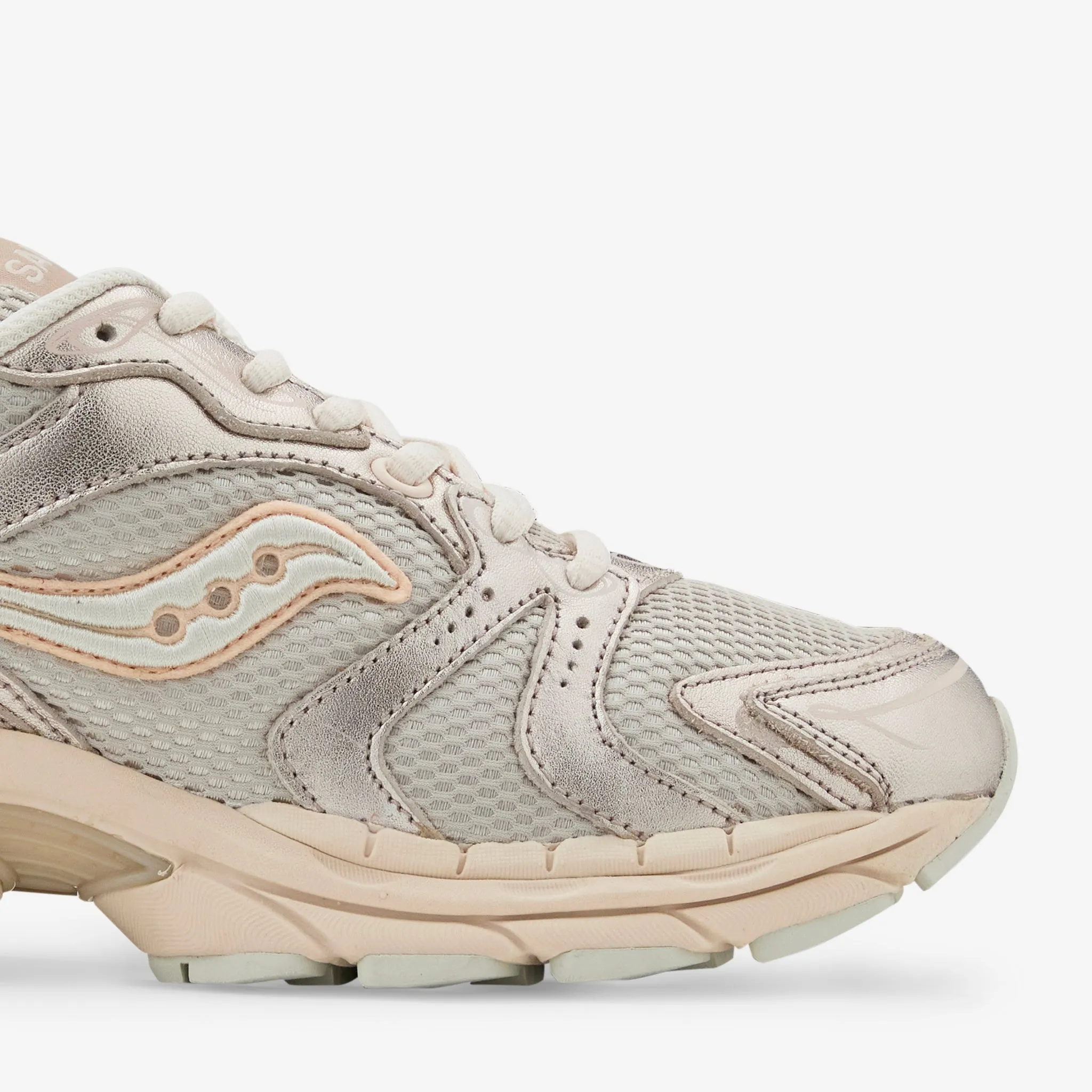 Women's Progrid Triumph 4 Champagne Family Run Ventilated Side