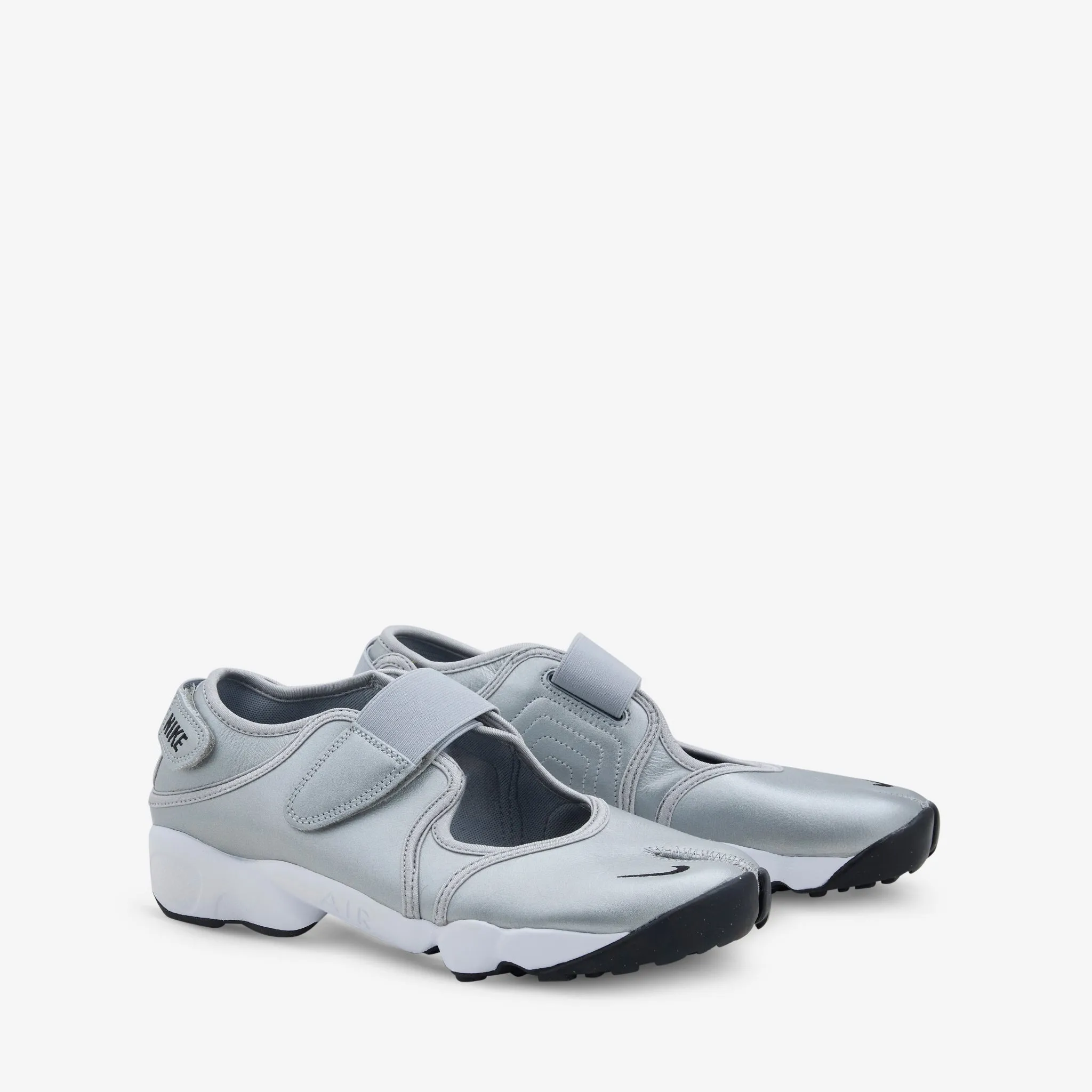 Lace Up Women's Air Rift Metallic Silver | Sail | Black
