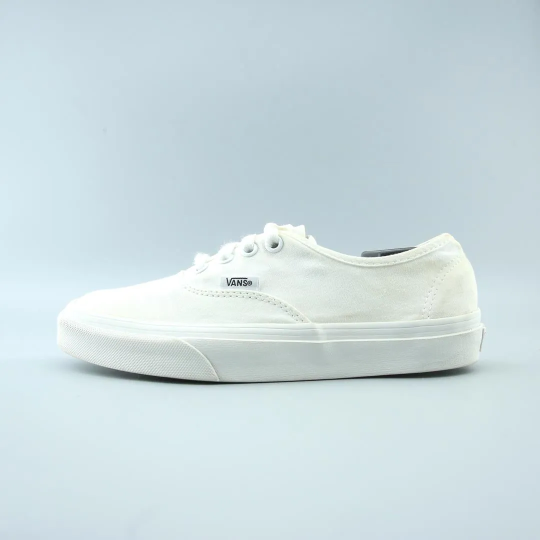 Comfortable fit VANS AUTHENTIC