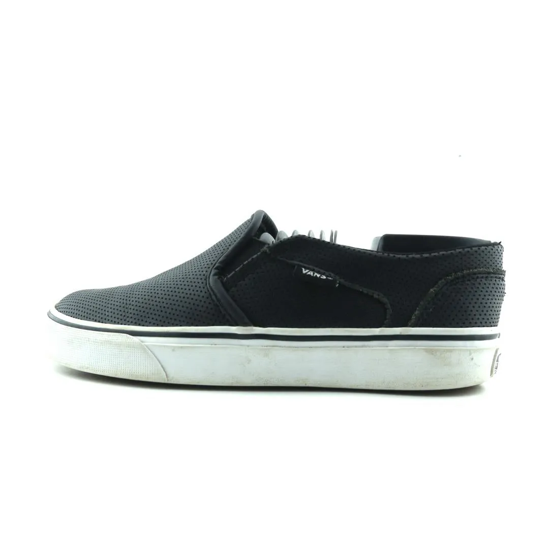 VANS CLASSIC LEATHER Date Stroll Tight Fit