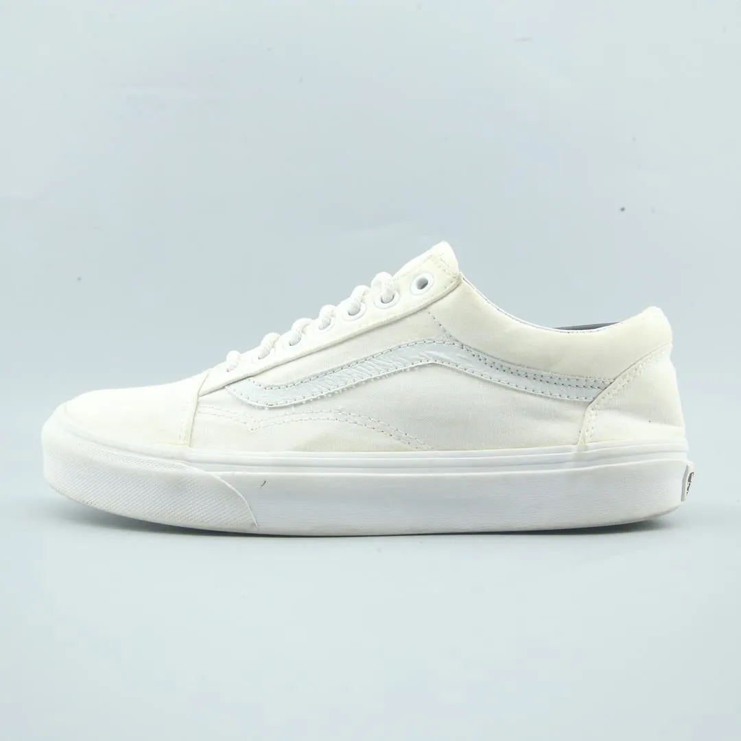 Sport Inspired VANS OLD SKOOL