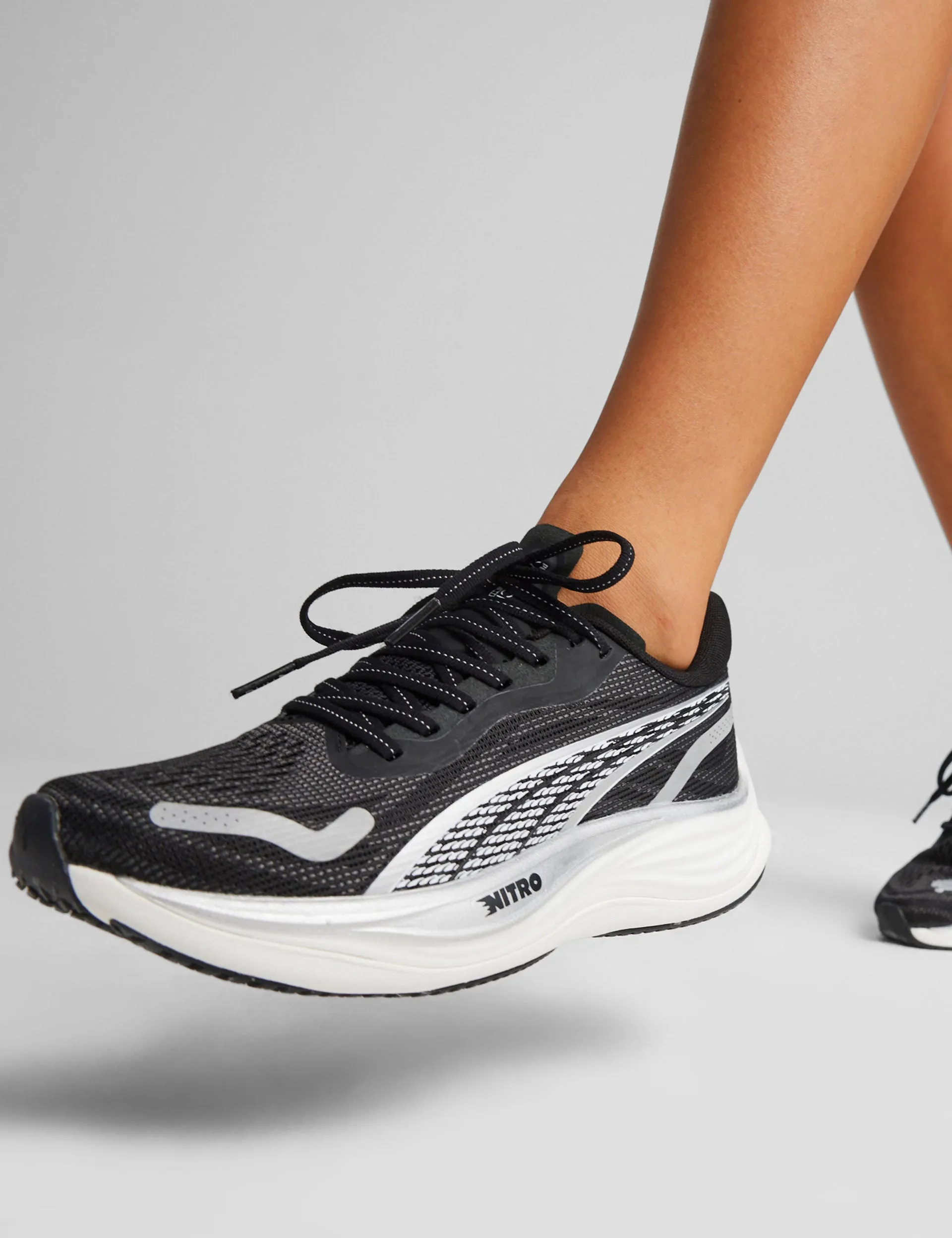ShockDispersion Sneaker Online Shopping Velocity NITRO 3 Shoes - Black/Silver/White