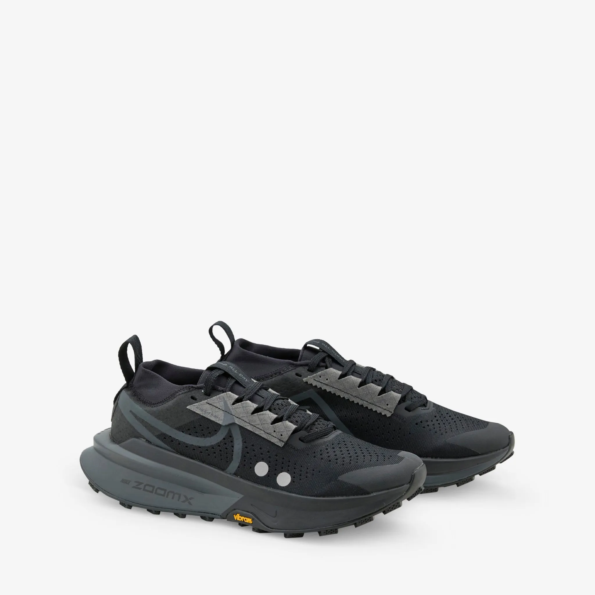 Touch Of Style Light Jog Zegama Trail 2 Black | Anthracite | MTLC Platinum