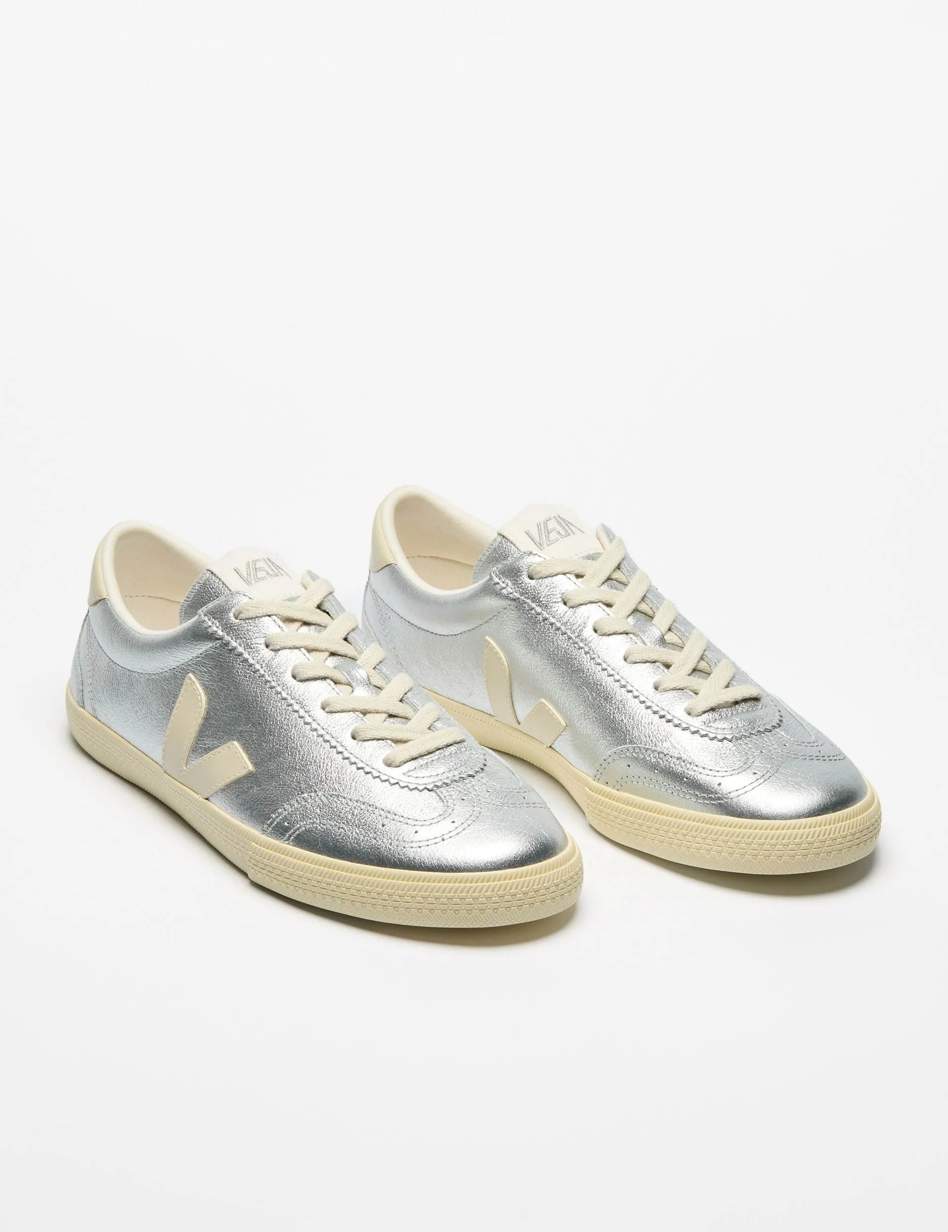 Unisex Fit Volley Leather - Silver Pierre