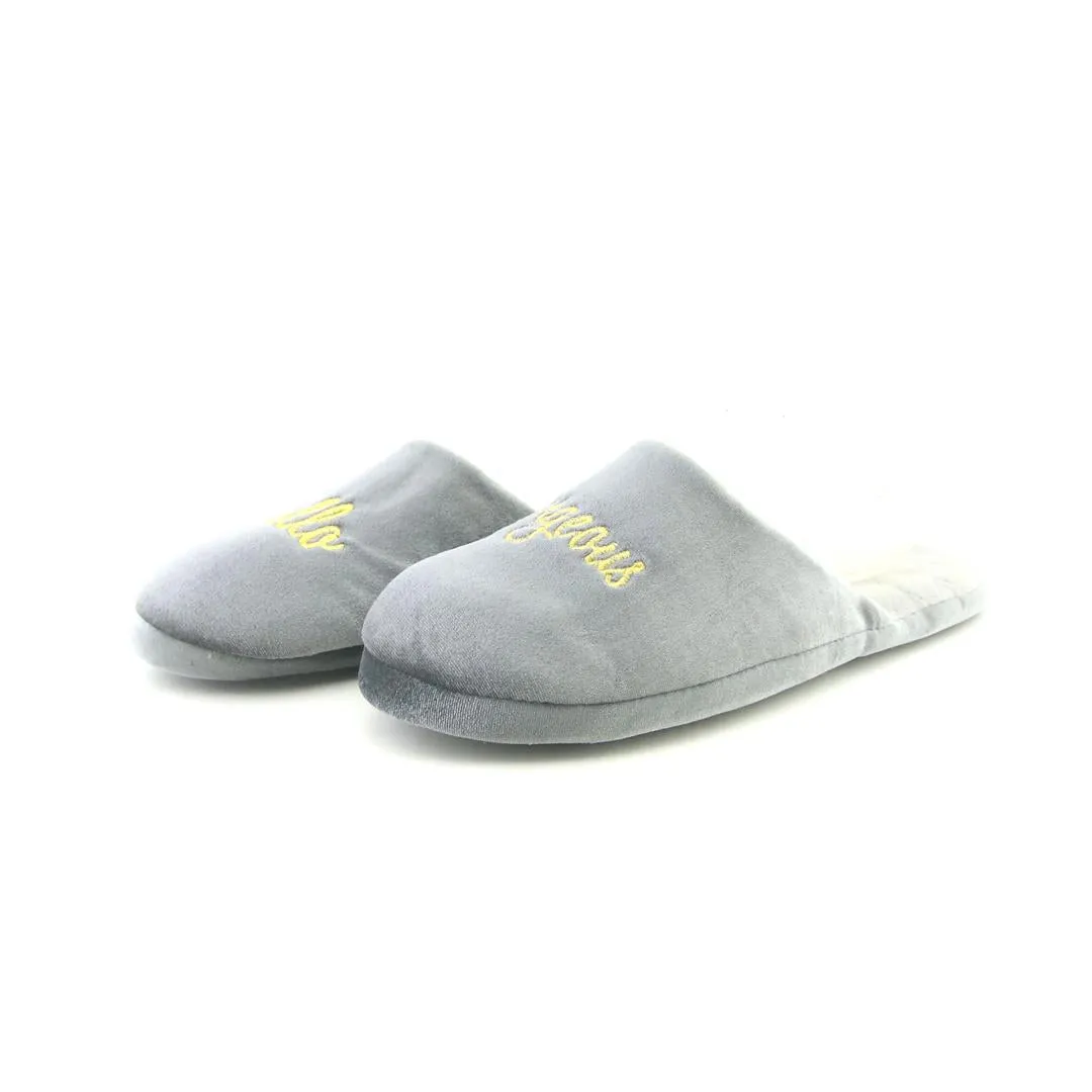 HELLA GORGEOUS MEMORY FOAM Street Movement