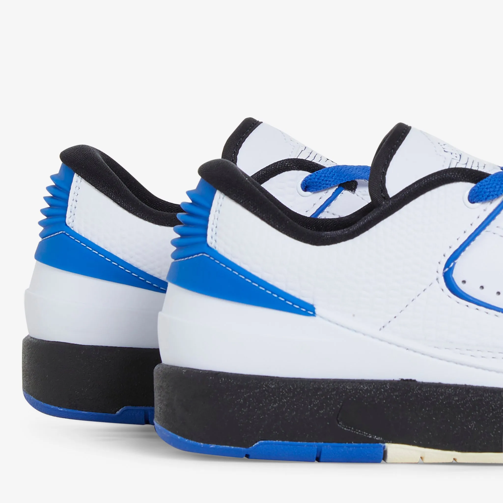 Women's Air Jordan 2 Retro Low White | Varsity Royal | Black | Muslin Flexible Step Natural Movement