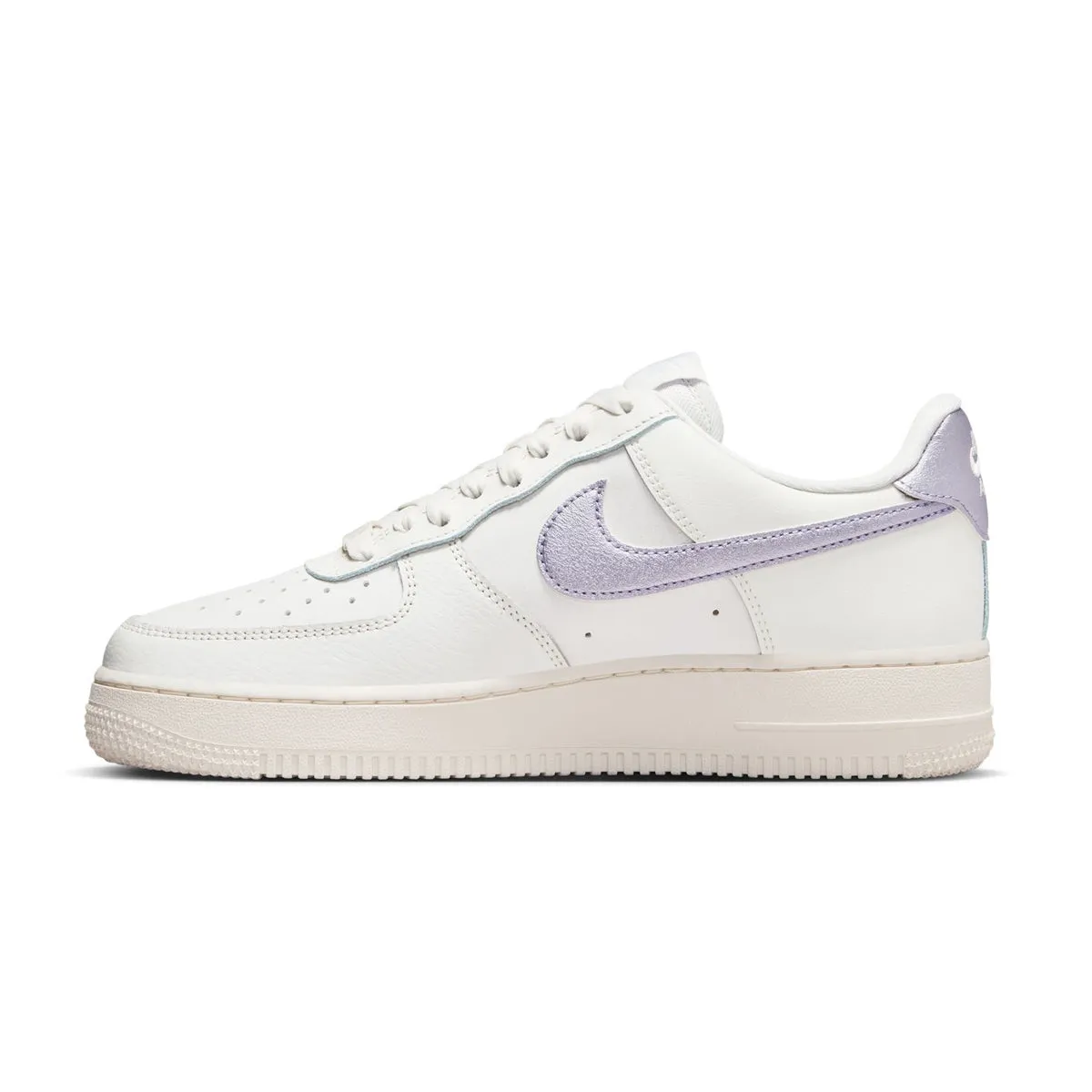 Wmns Air Force 1 '07 Ess 'Metallic Purple' Low Top Safe Land