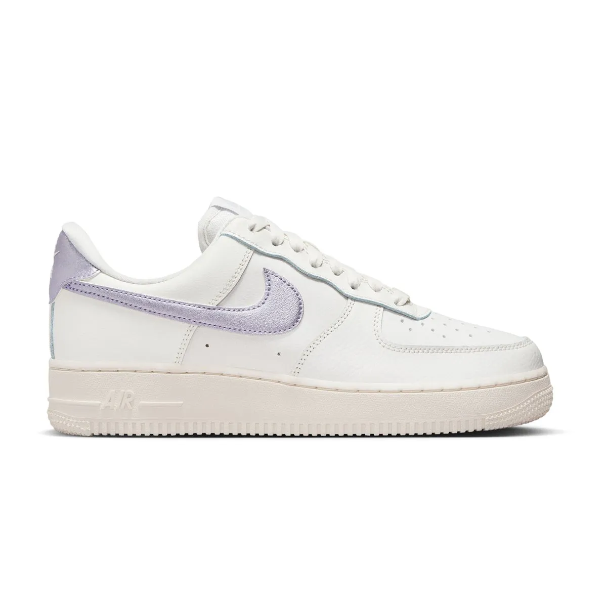 Wmns Air Force 1 '07 Ess 'Metallic Purple' Hill Tough