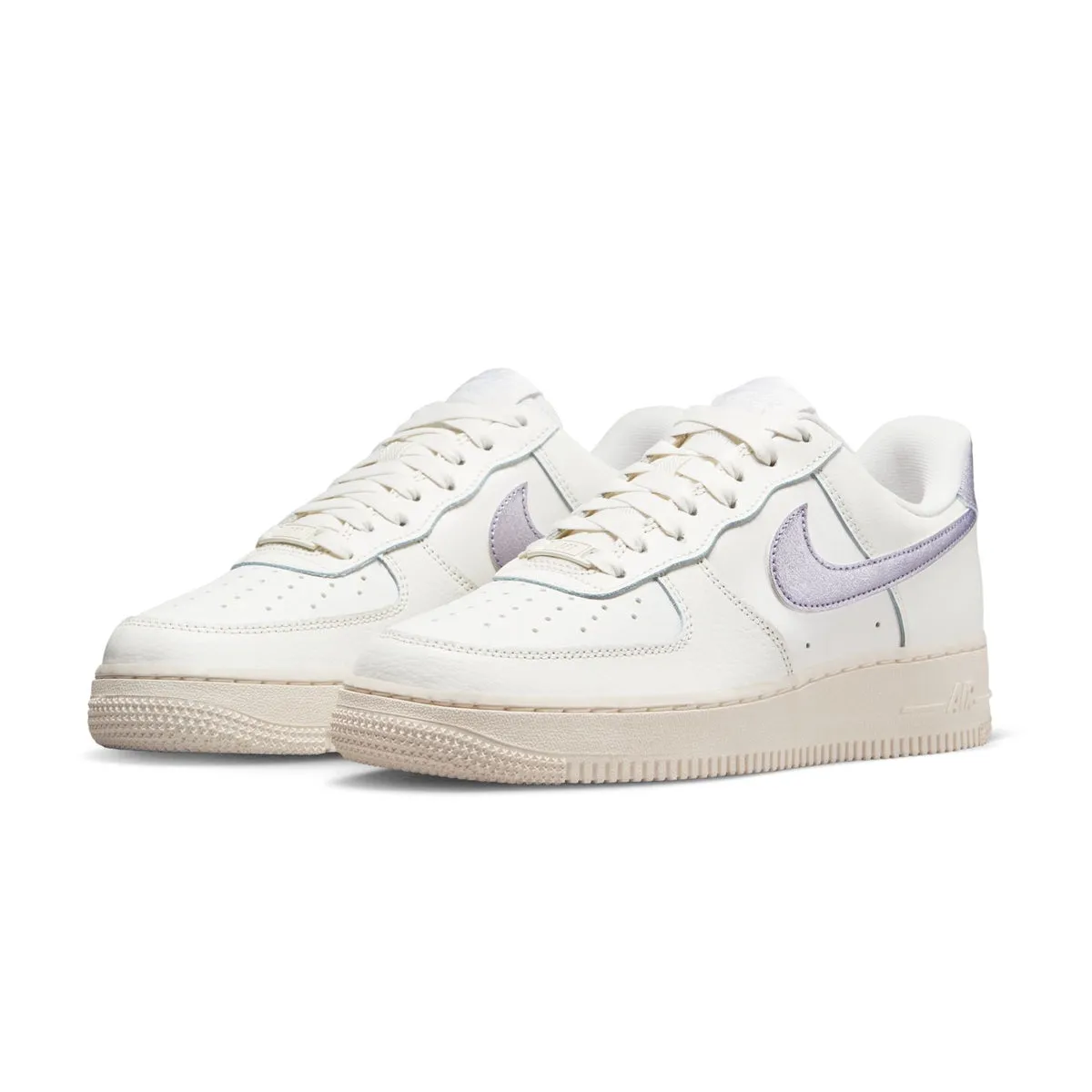 Slip Resistant Modern Commuters Wmns Air Force 1 '07 Ess 'Metallic Purple'