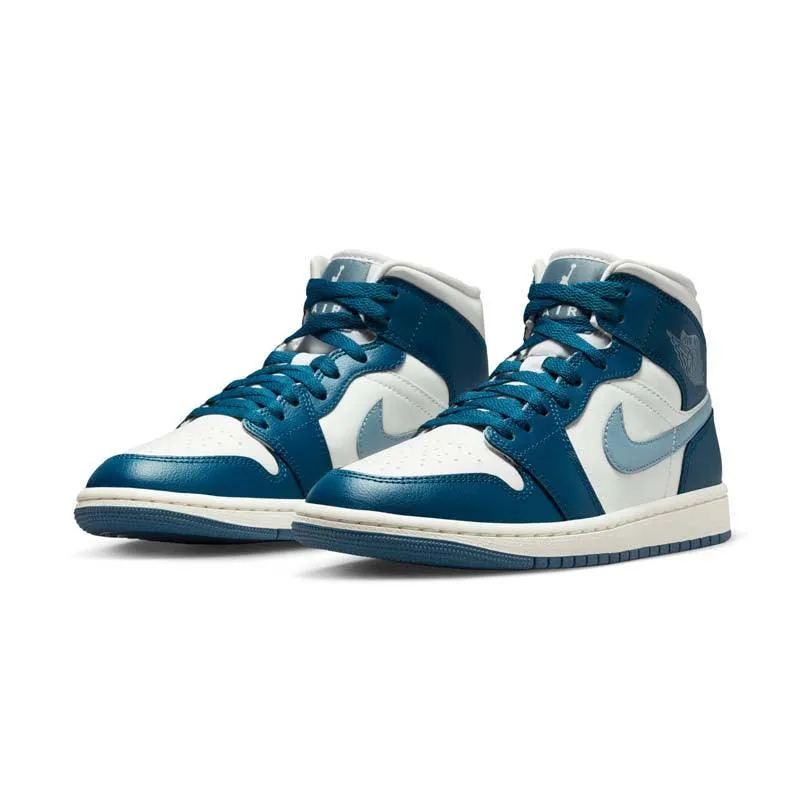 Wmns Air Jordan 1 Mid 'French Blue' Hero Edge