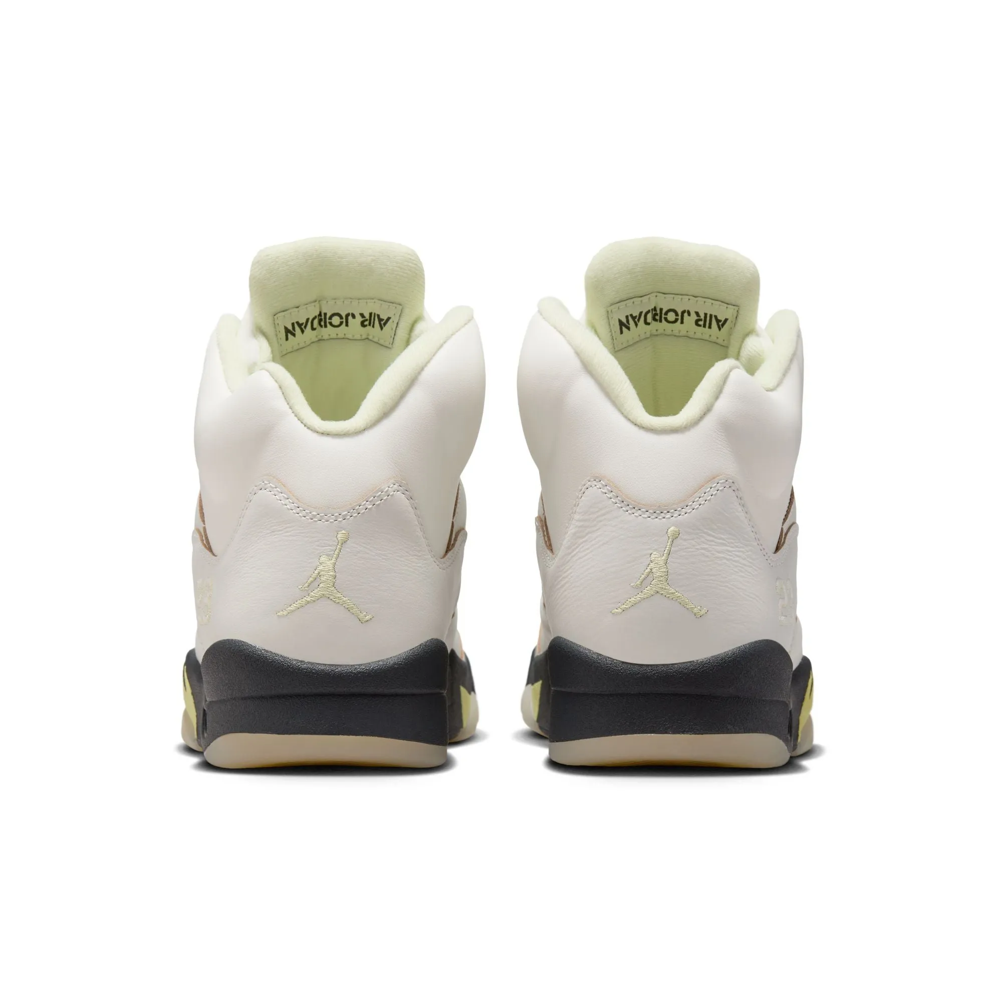 Reinforced toe Energy Core WMNS Air Jordan 5 Retro