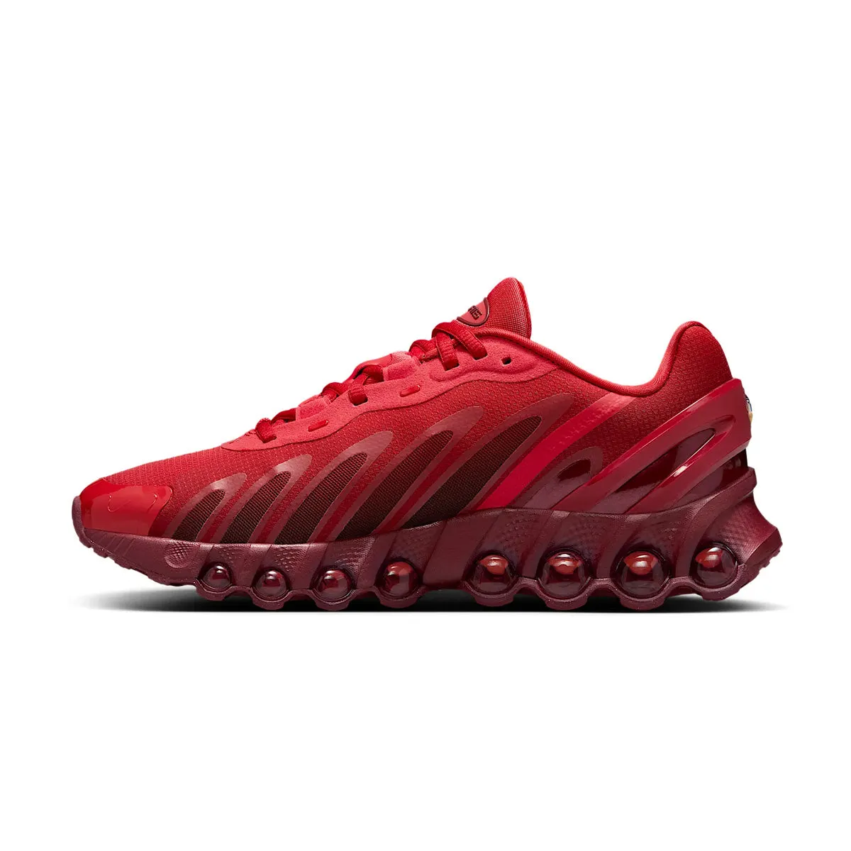 Wmns Air Max Dn8 'University Red' Fast pace