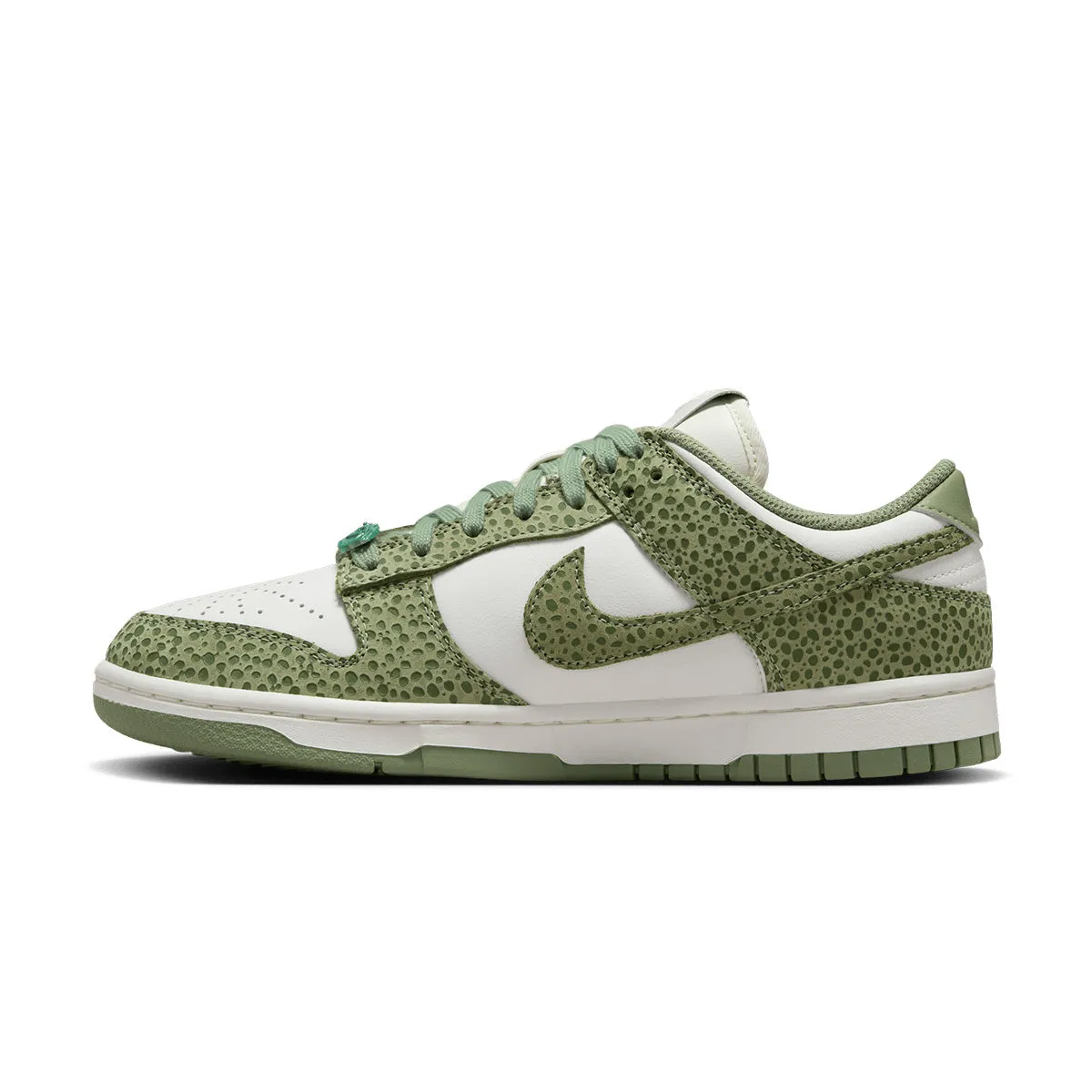 City Pace Zip Up Wmns Dunk Low Premium 'Safari Honeydew'