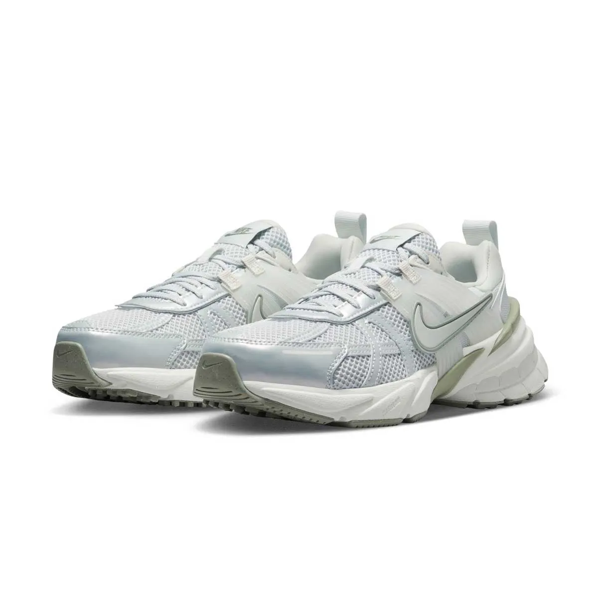 Durable Construction Wmns V2K Run 'Photon Dust Light Silver'