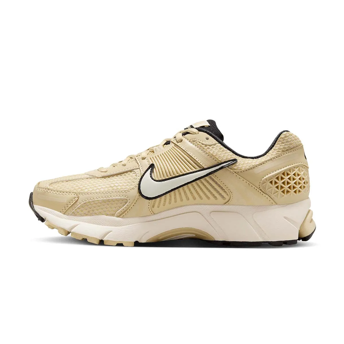 evening run Wmns Zoom Vomero 5 'Sand'