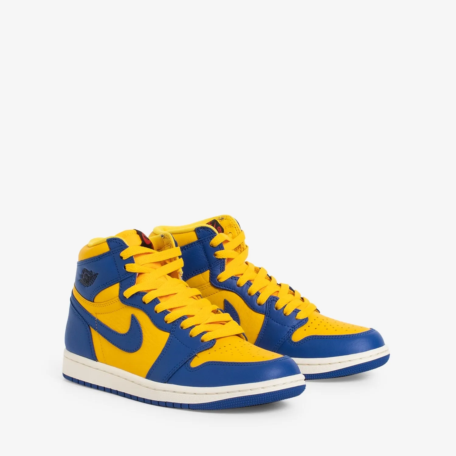 Women's Air Jordan 1 Retro Hi OG Varsity Maize | Game Royal | Sail Seamless Edge Free Move