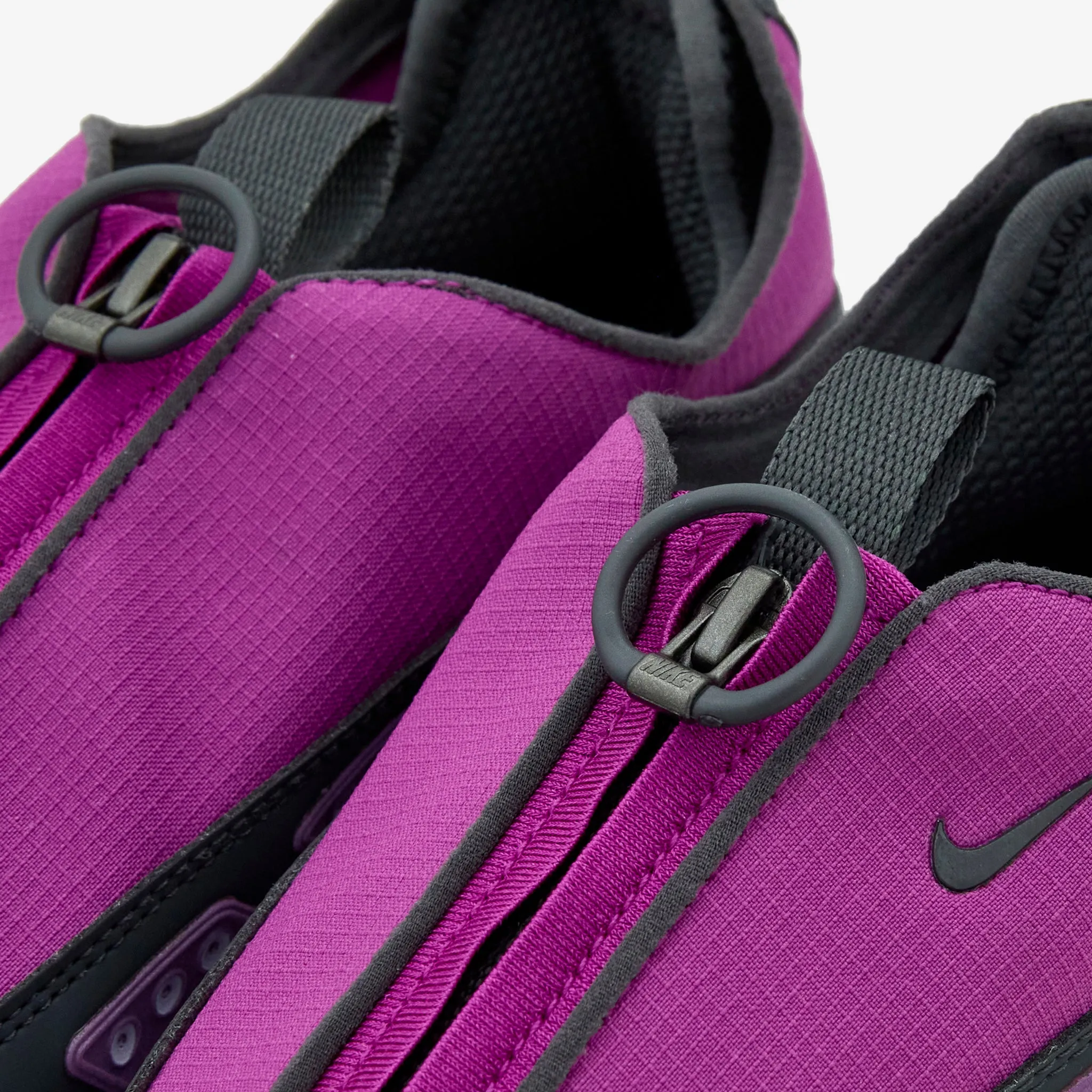 Step Fit Women's Air Max SNDR GTX Bold Berry | Dark Smoke Grey | Ghost | Black