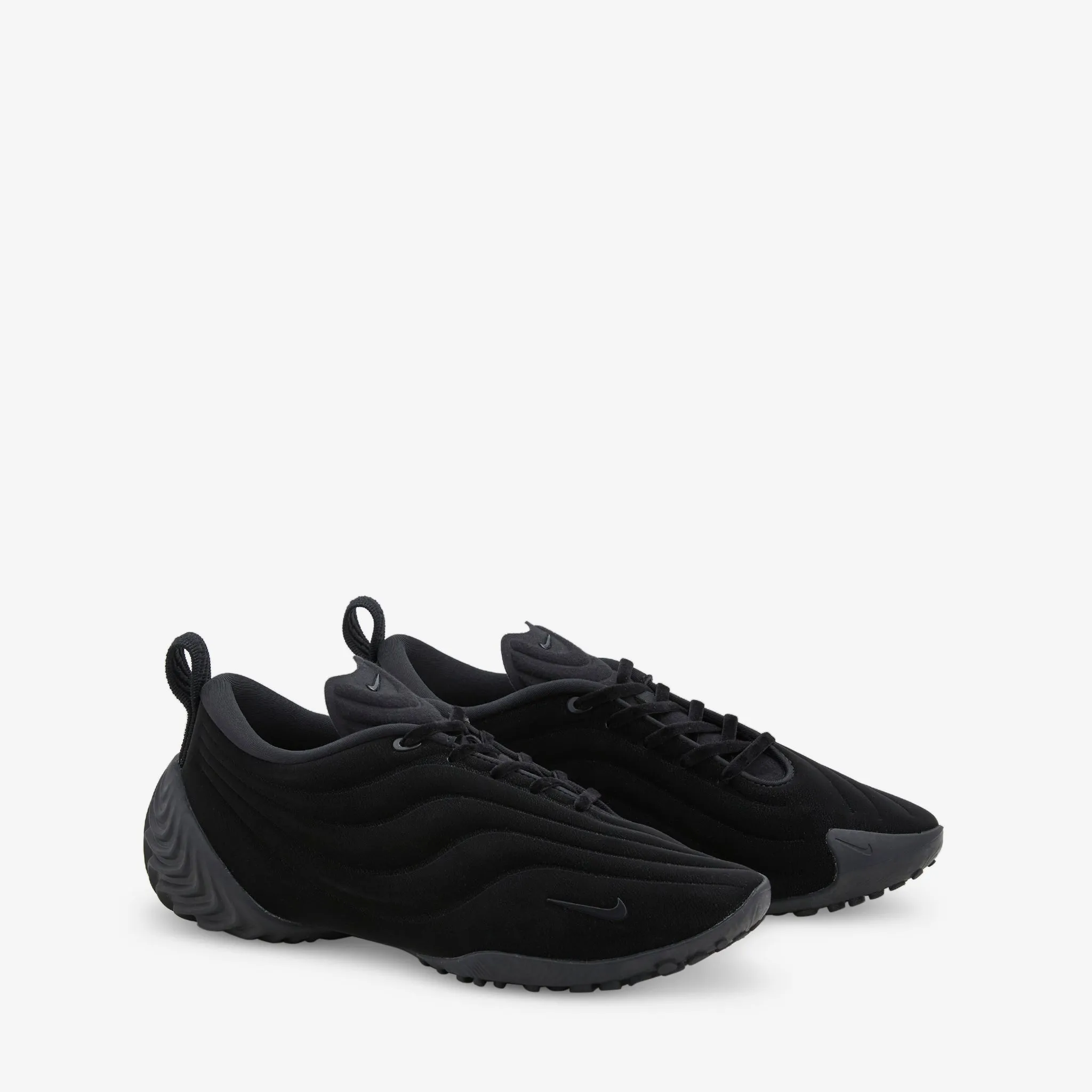 Women's Astra Ultra Black | Black Vine Path